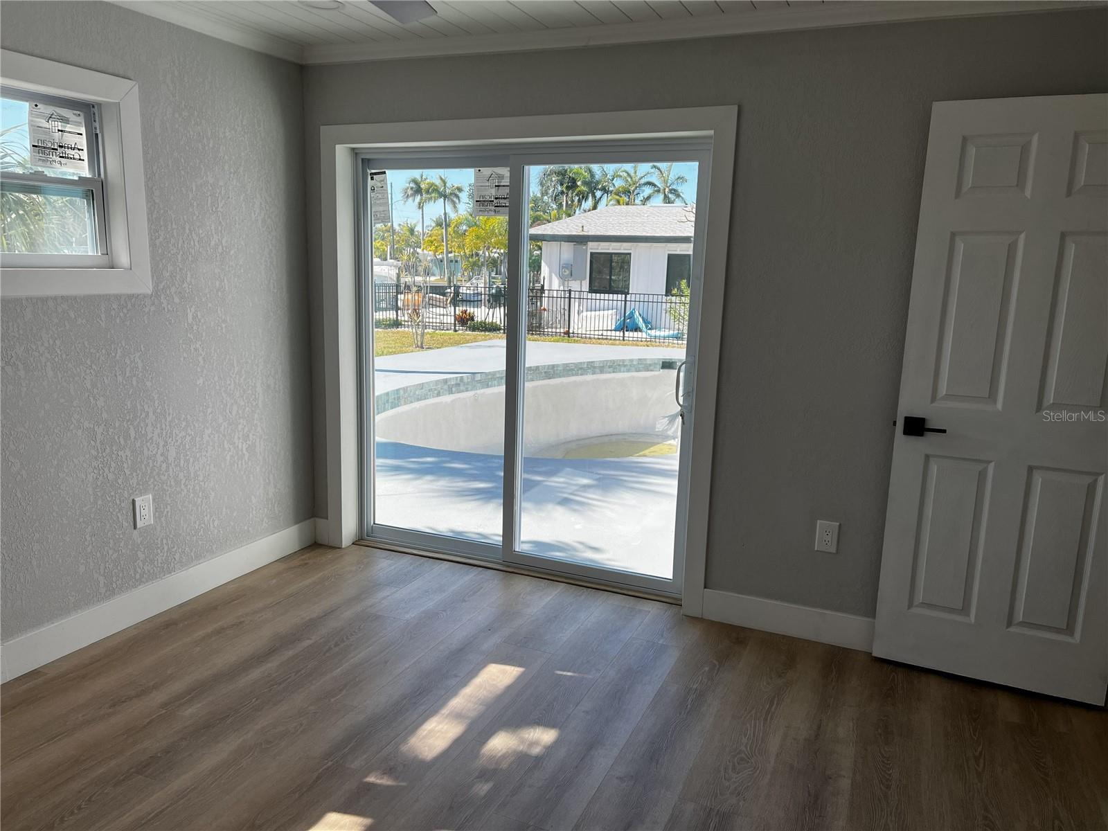 Image 11 of 21 For 403 28th Street