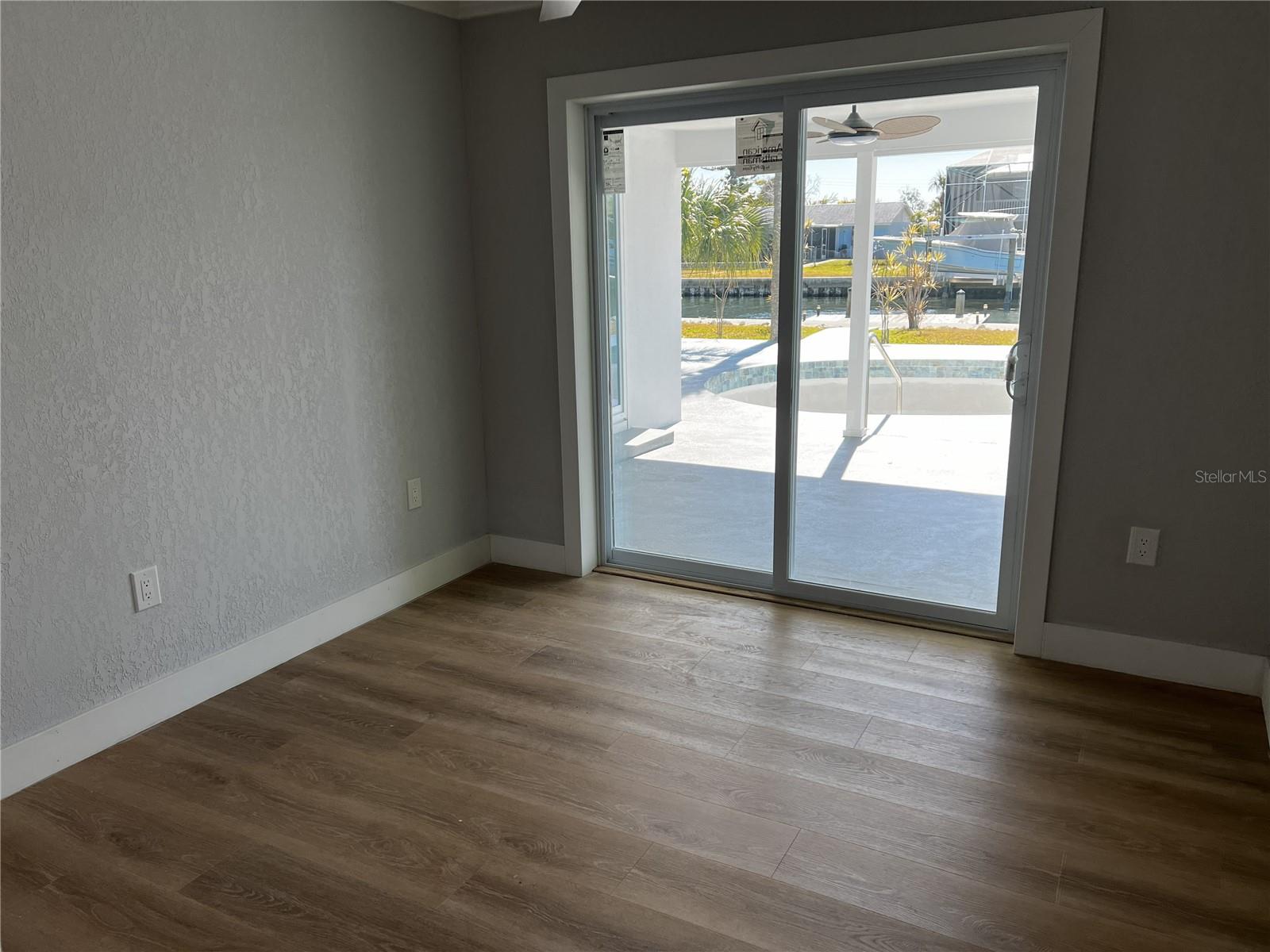 Image 14 of 21 For 403 28th Street