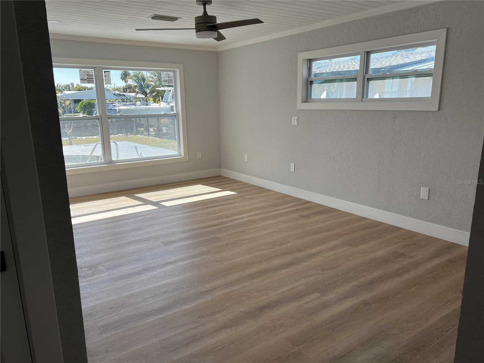 Image 15 of 21 For 403 28th Street