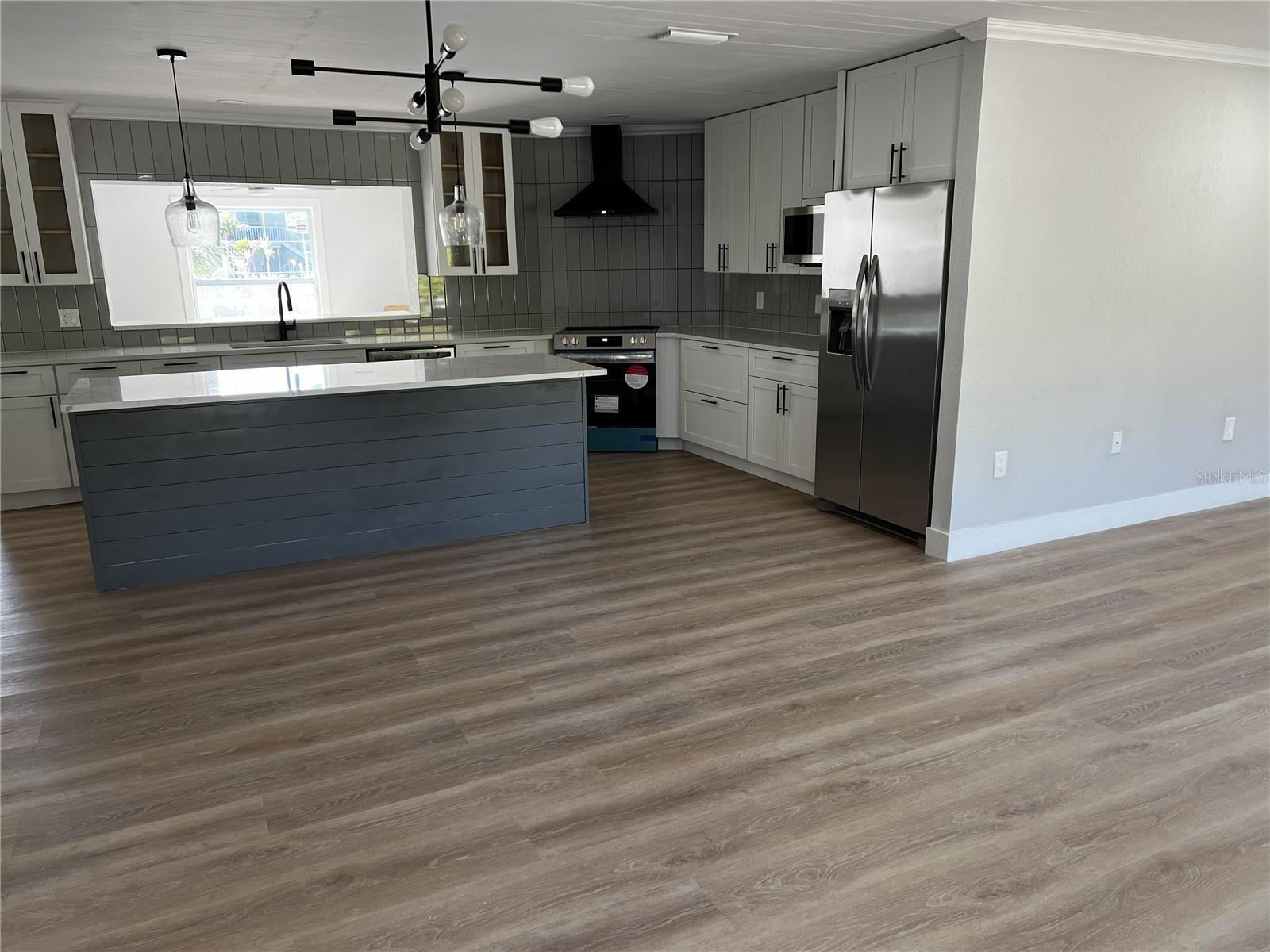 Image 2 of 21 For 403 28th Street