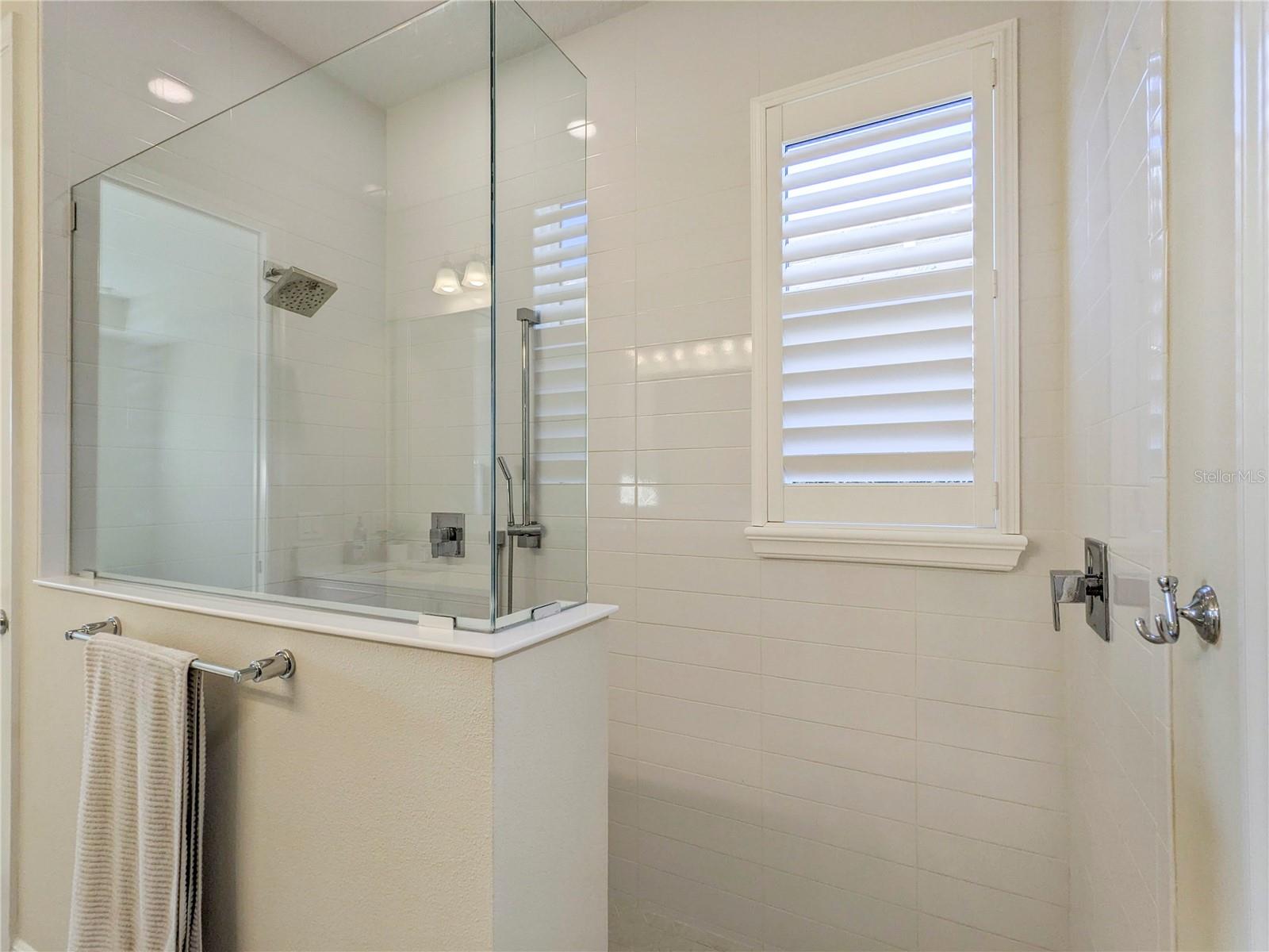 Image 19 of 50 For 1045 Crosswind Avenue