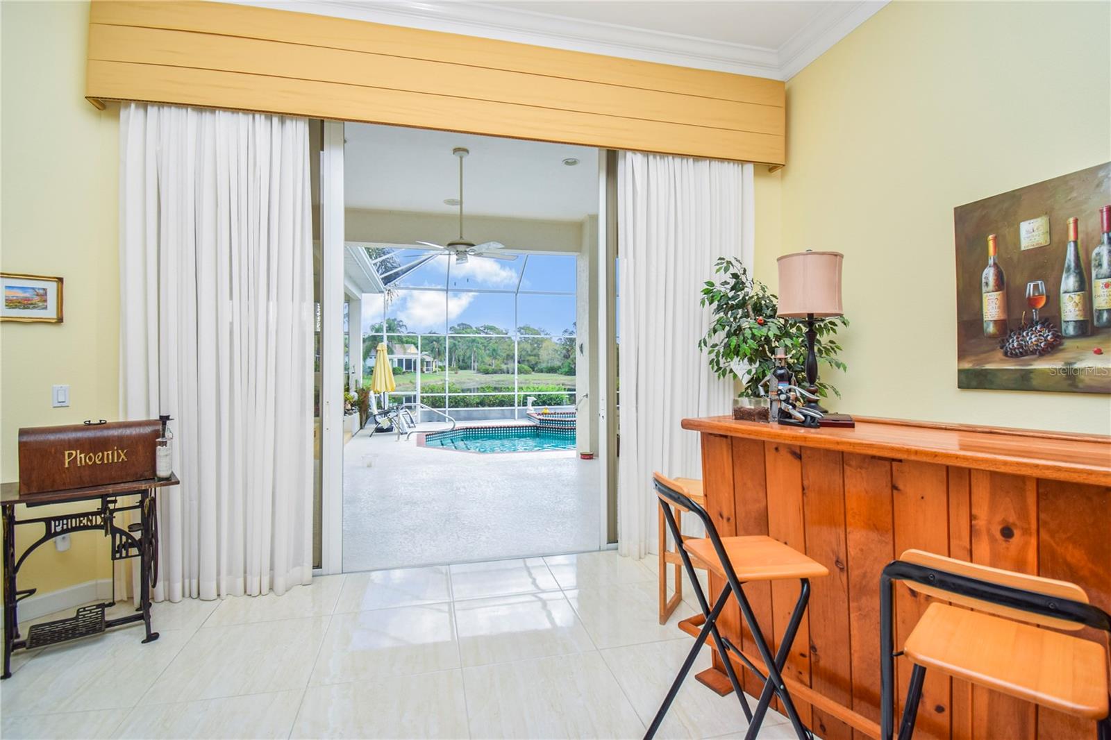 Image 15 of 40 For 7302 Eaton Court