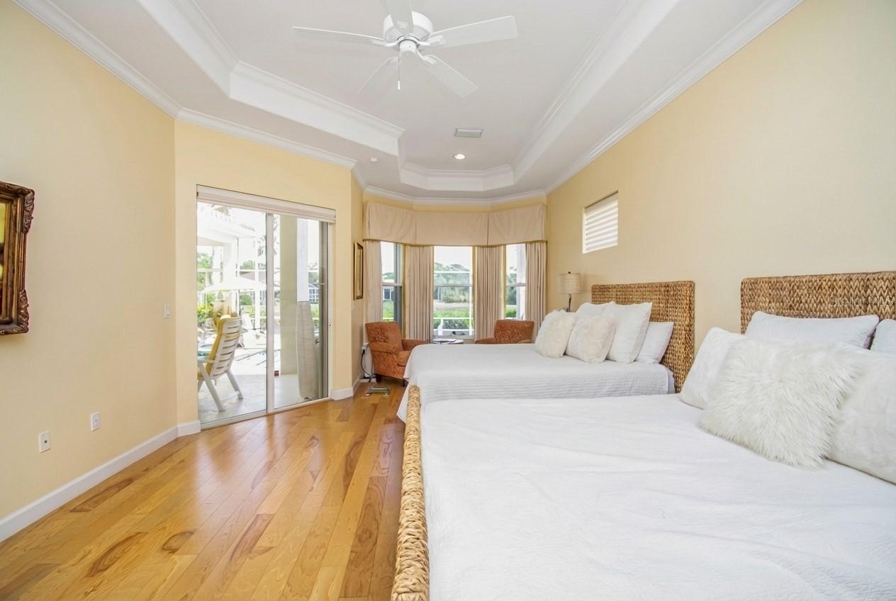 Image 22 of 40 For 7302 Eaton Court