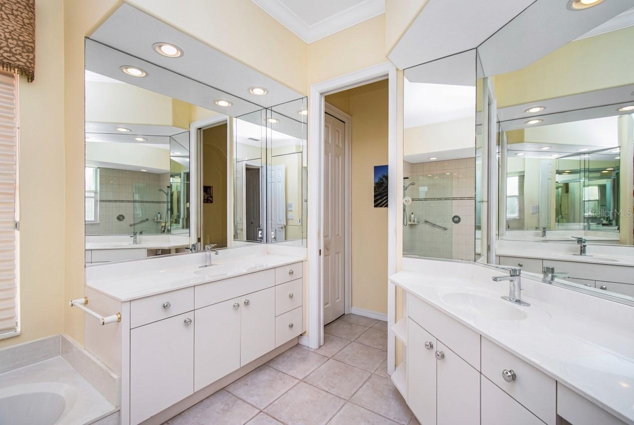 Image 25 of 40 For 7302 Eaton Court