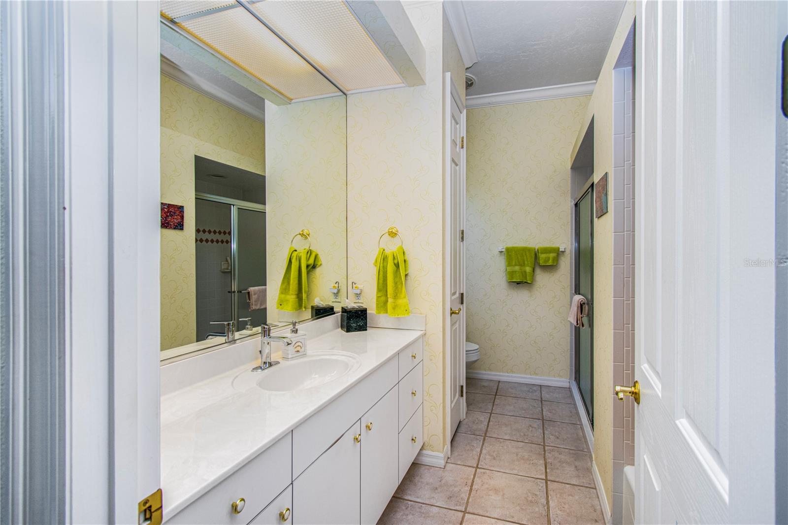 Image 27 of 40 For 7302 Eaton Court