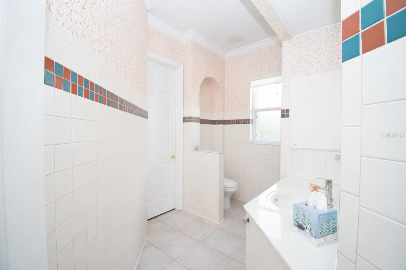 Image 31 of 40 For 7302 Eaton Court