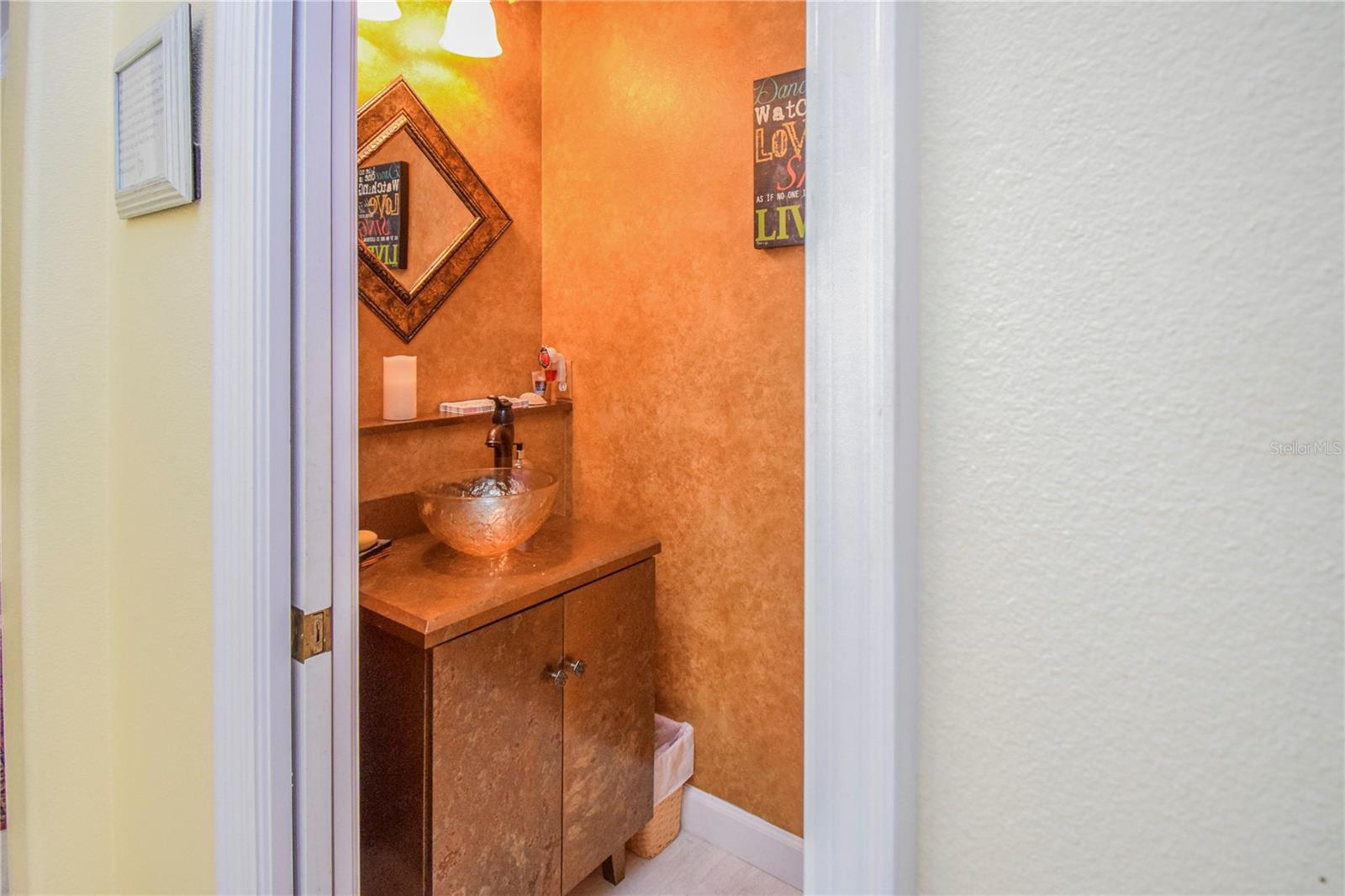 Image 32 of 40 For 7302 Eaton Court