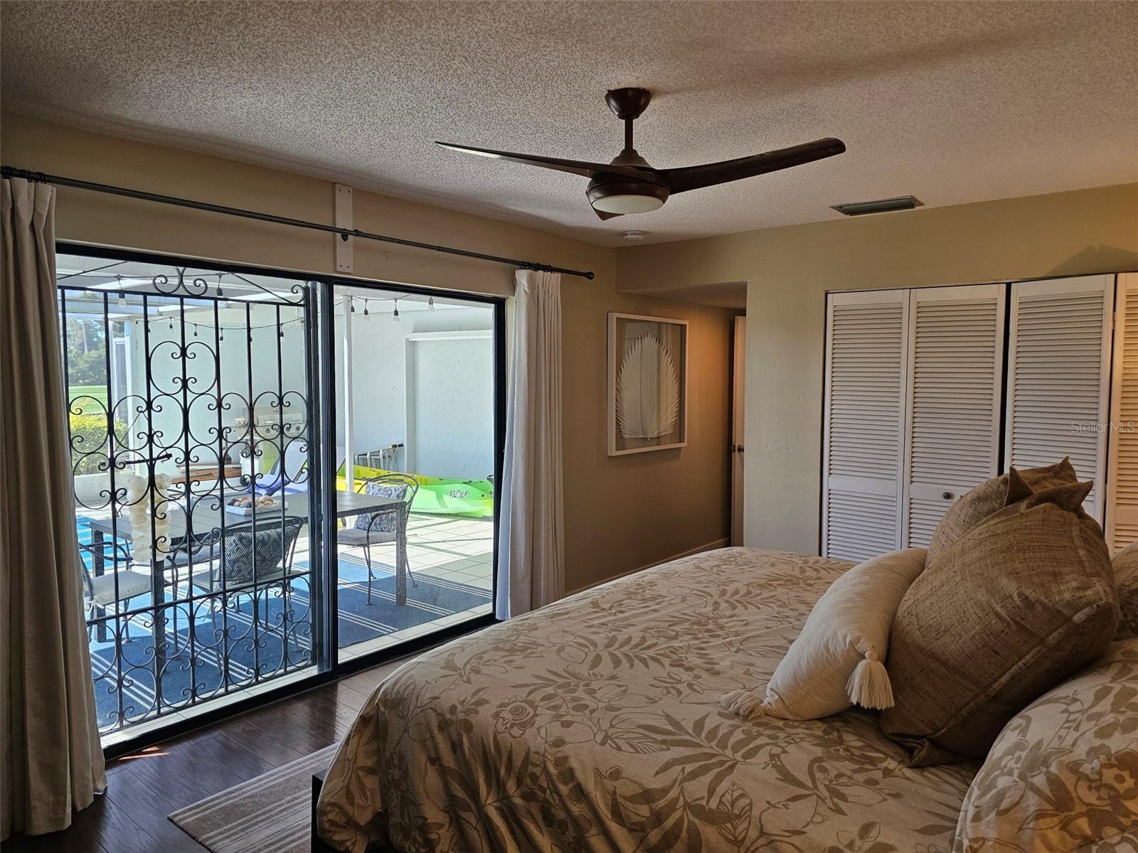 Image 15 of 33 For 6147 43rd Street W