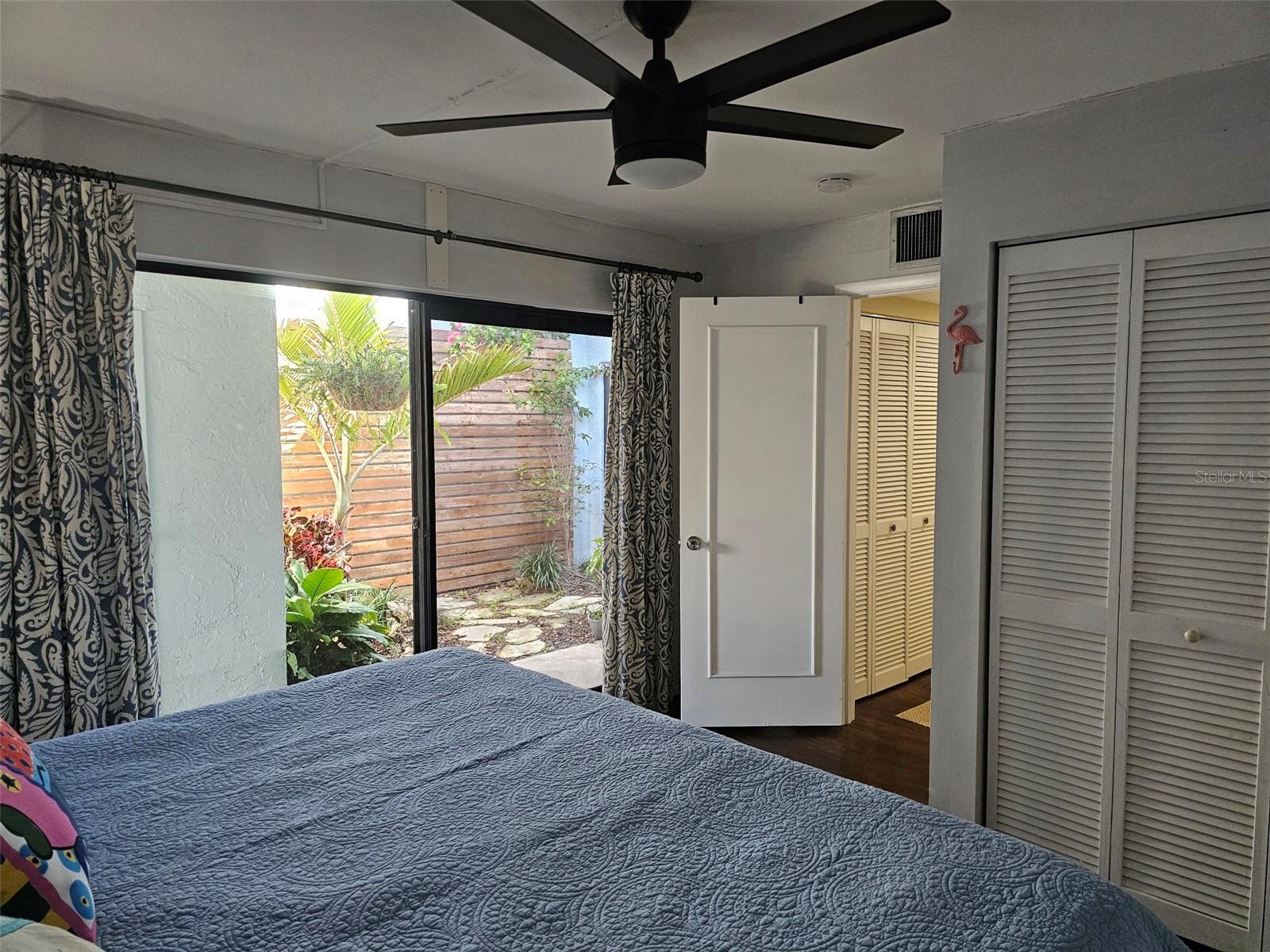 Image 22 of 33 For 6147 43rd Street W