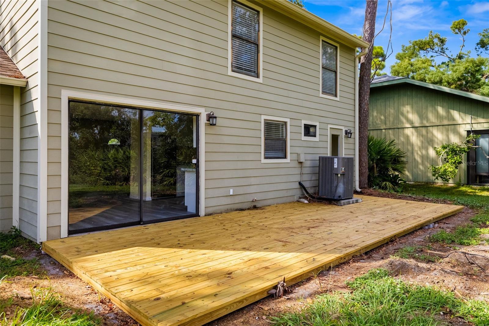 Image 41 of 44 For 2004 Wood Hollow Place