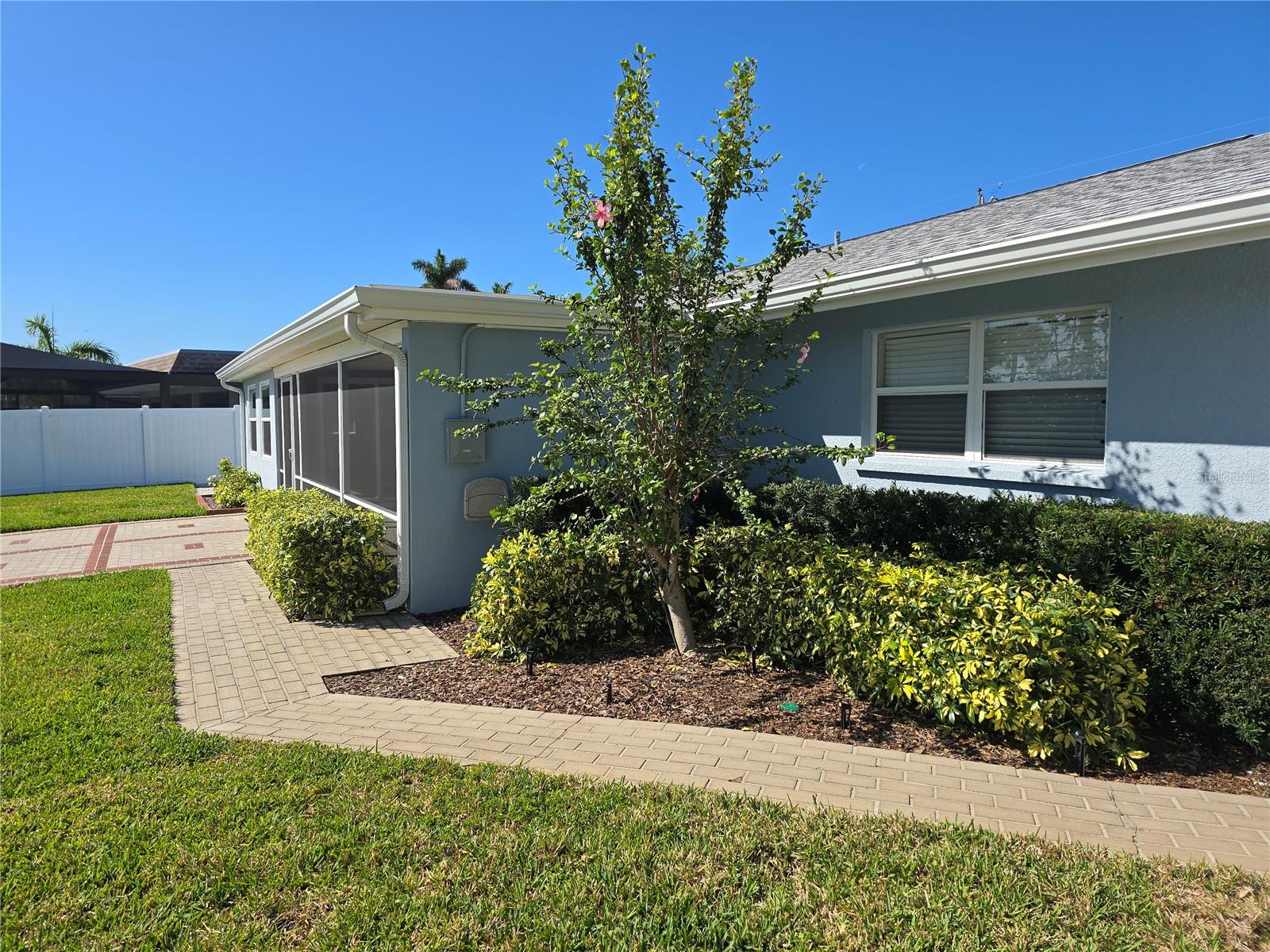 Image 22 of 52 For 4007 Royal Palm Drive