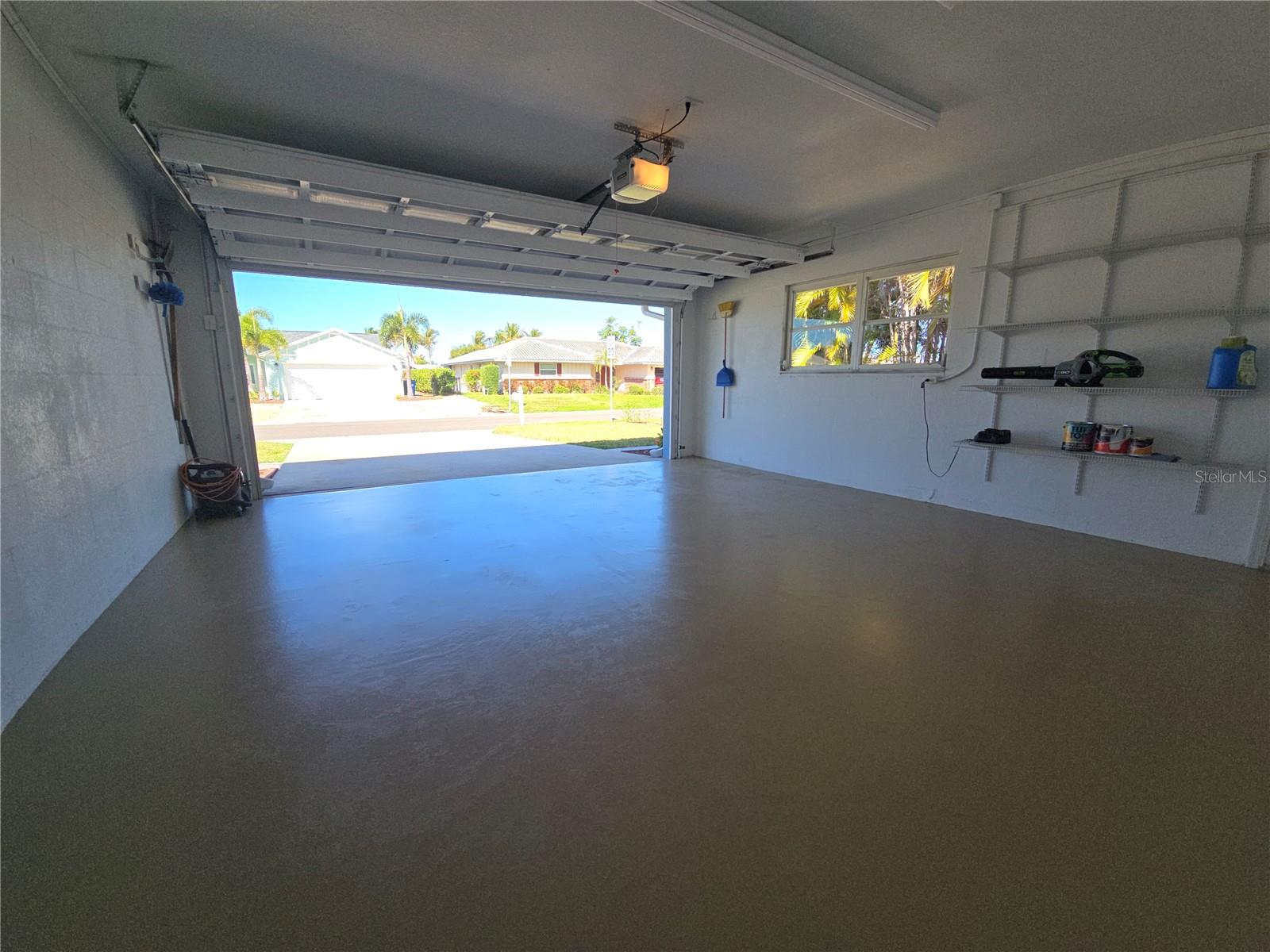 Image 5 of 52 For 4007 Royal Palm Drive