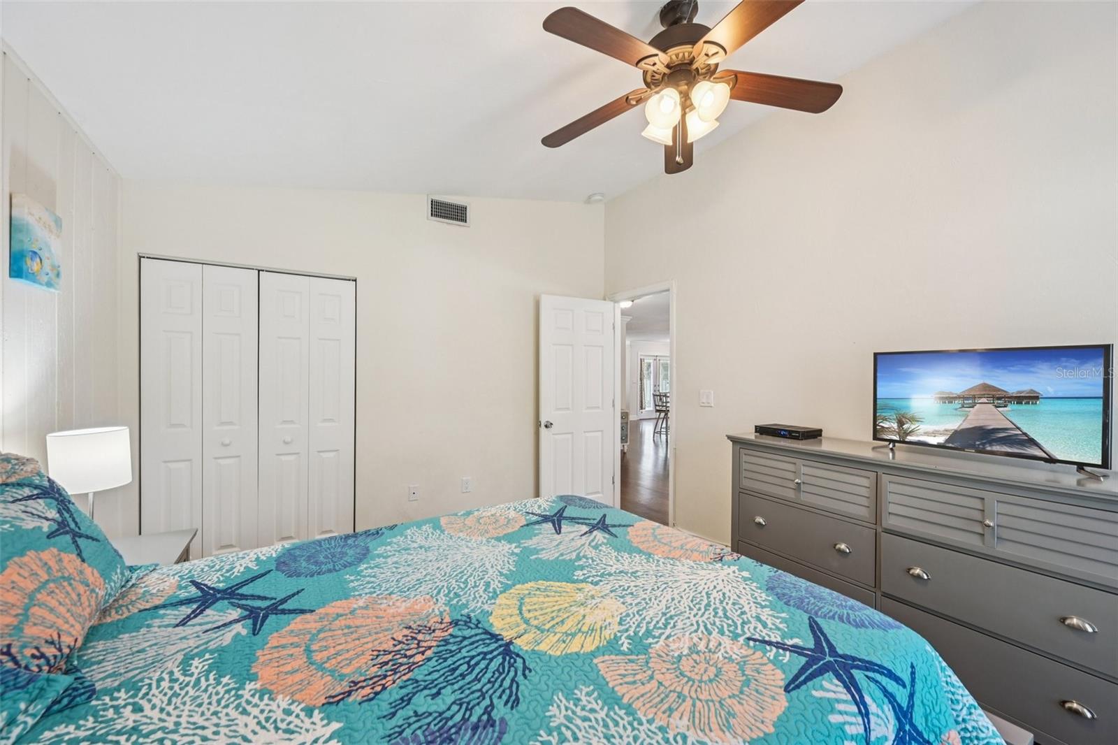 Image 23 of 46 For 6216 45th Street W