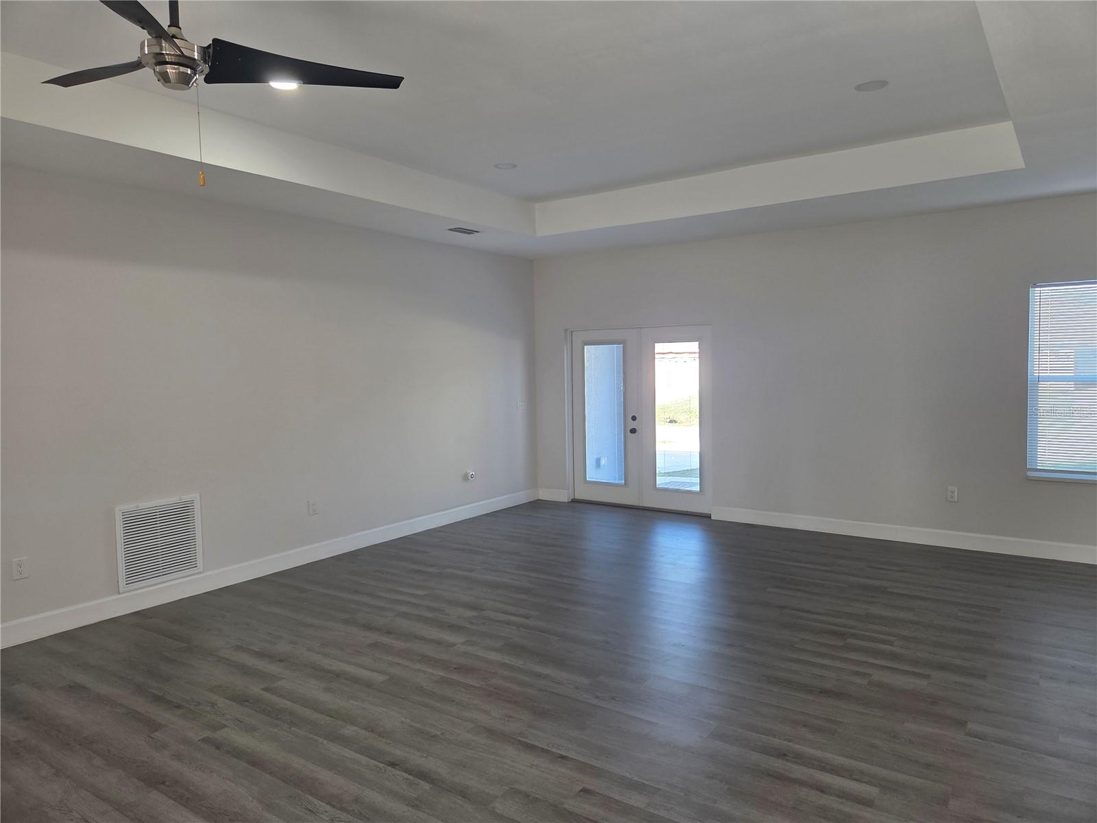 Image 5 of 13 For 2278 Parrot Street