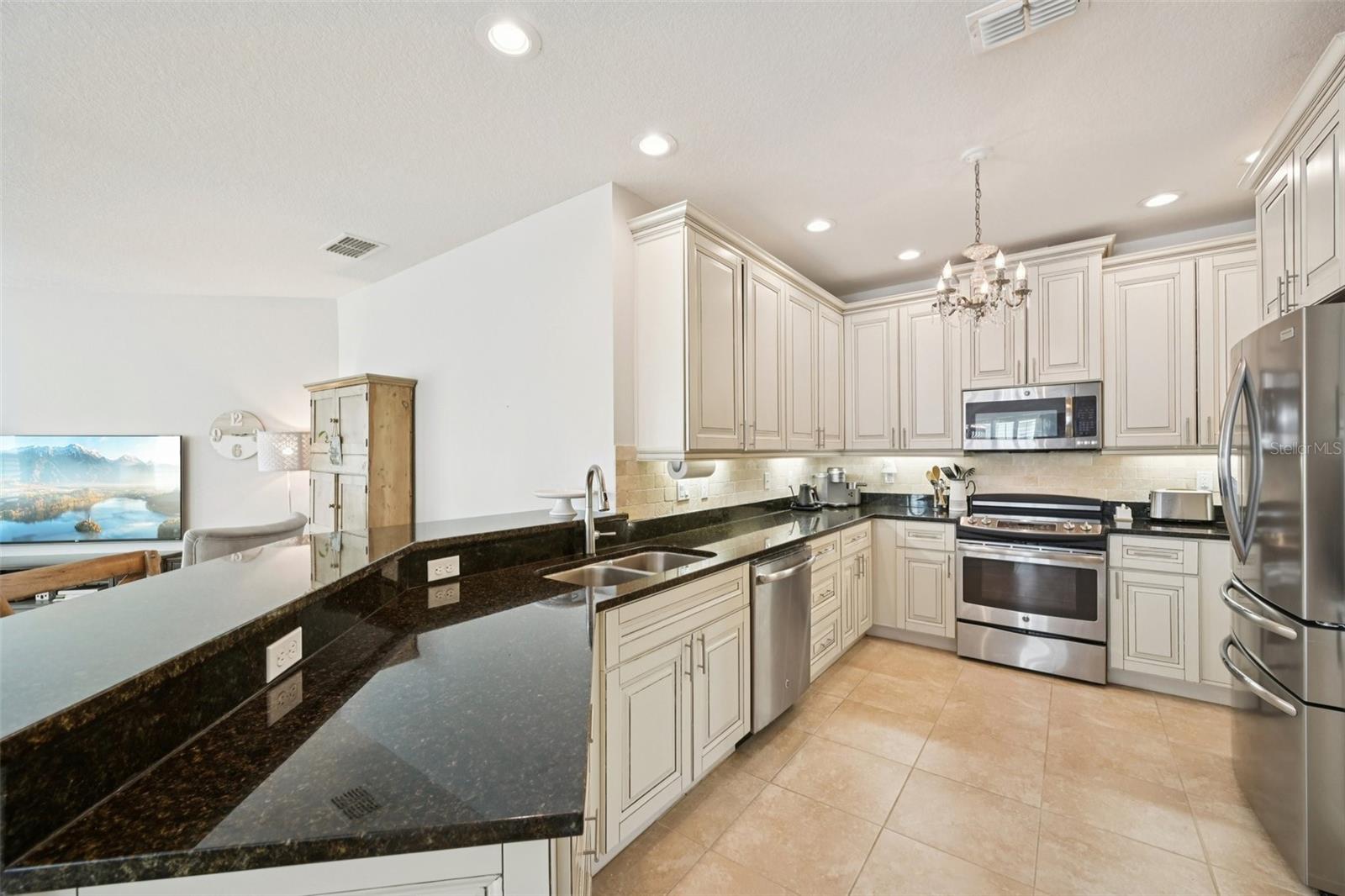 Image 12 of 41 For 3420 77th Street W 101