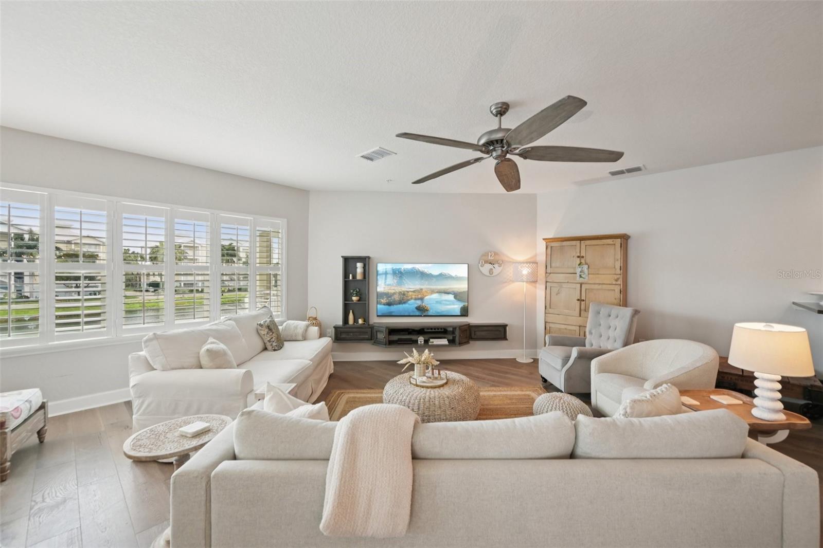 Image 9 of 41 For 3420 77th Street W 101