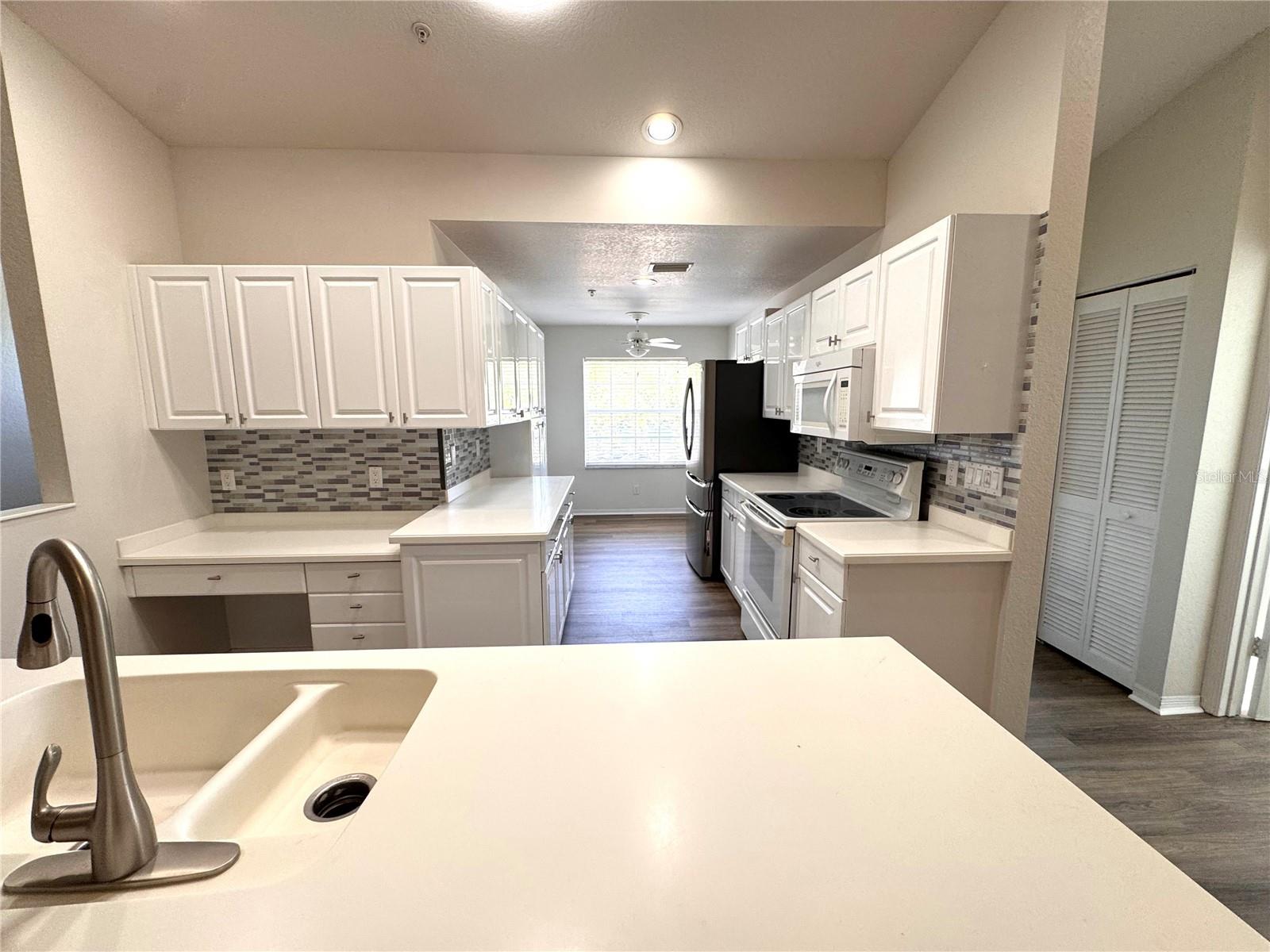 Image 6 of 22 For 6629 Pineview Terrace 5-20