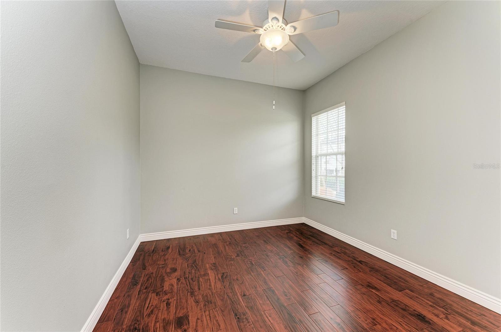 Image 32 of 66 For 23327 Red Robin Place