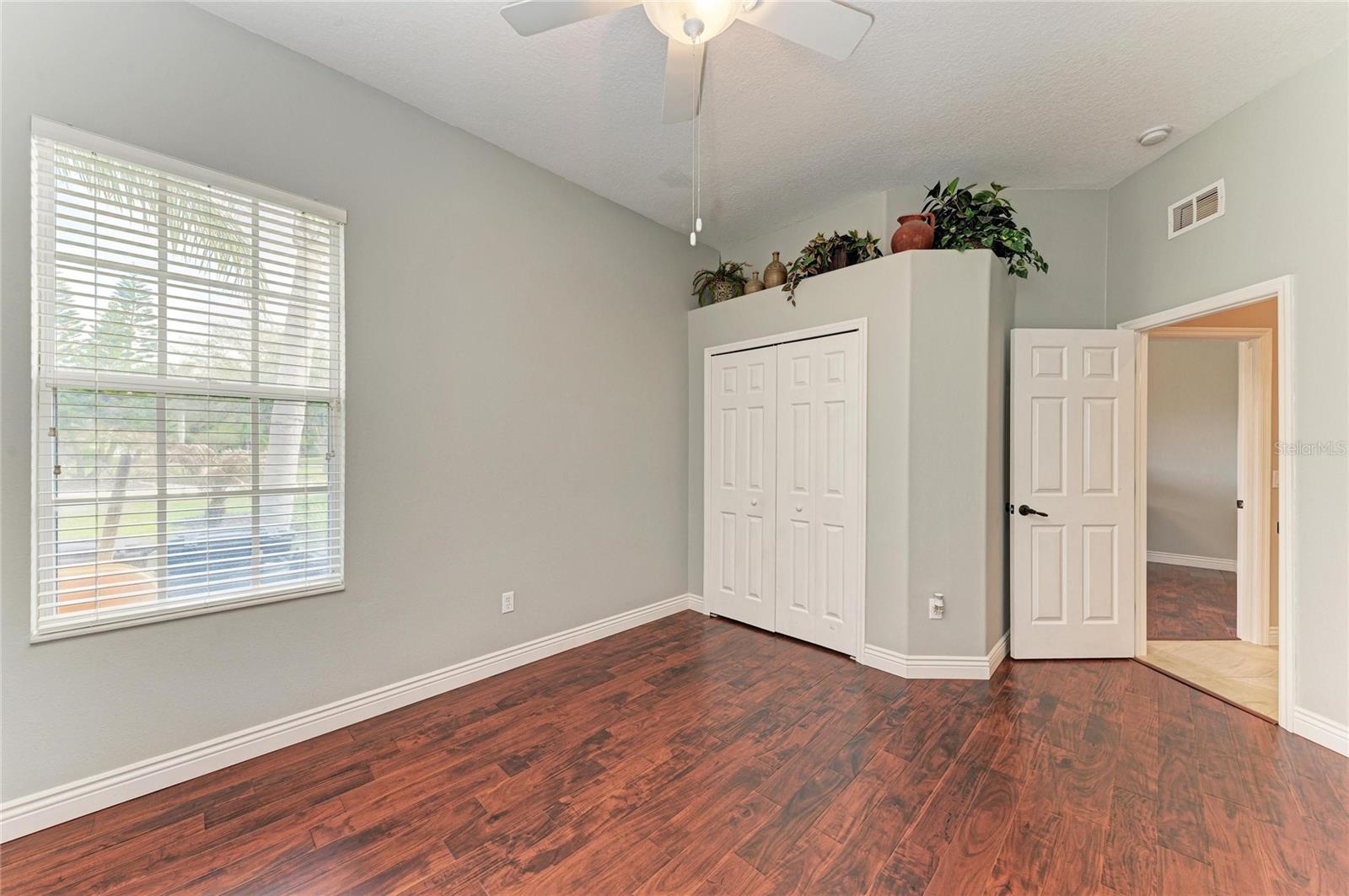 Image 33 of 66 For 23327 Red Robin Place