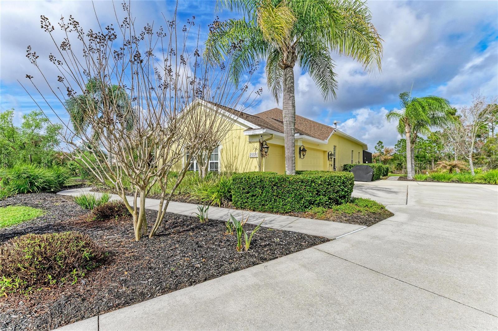 Image 54 of 66 For 23327 Red Robin Place