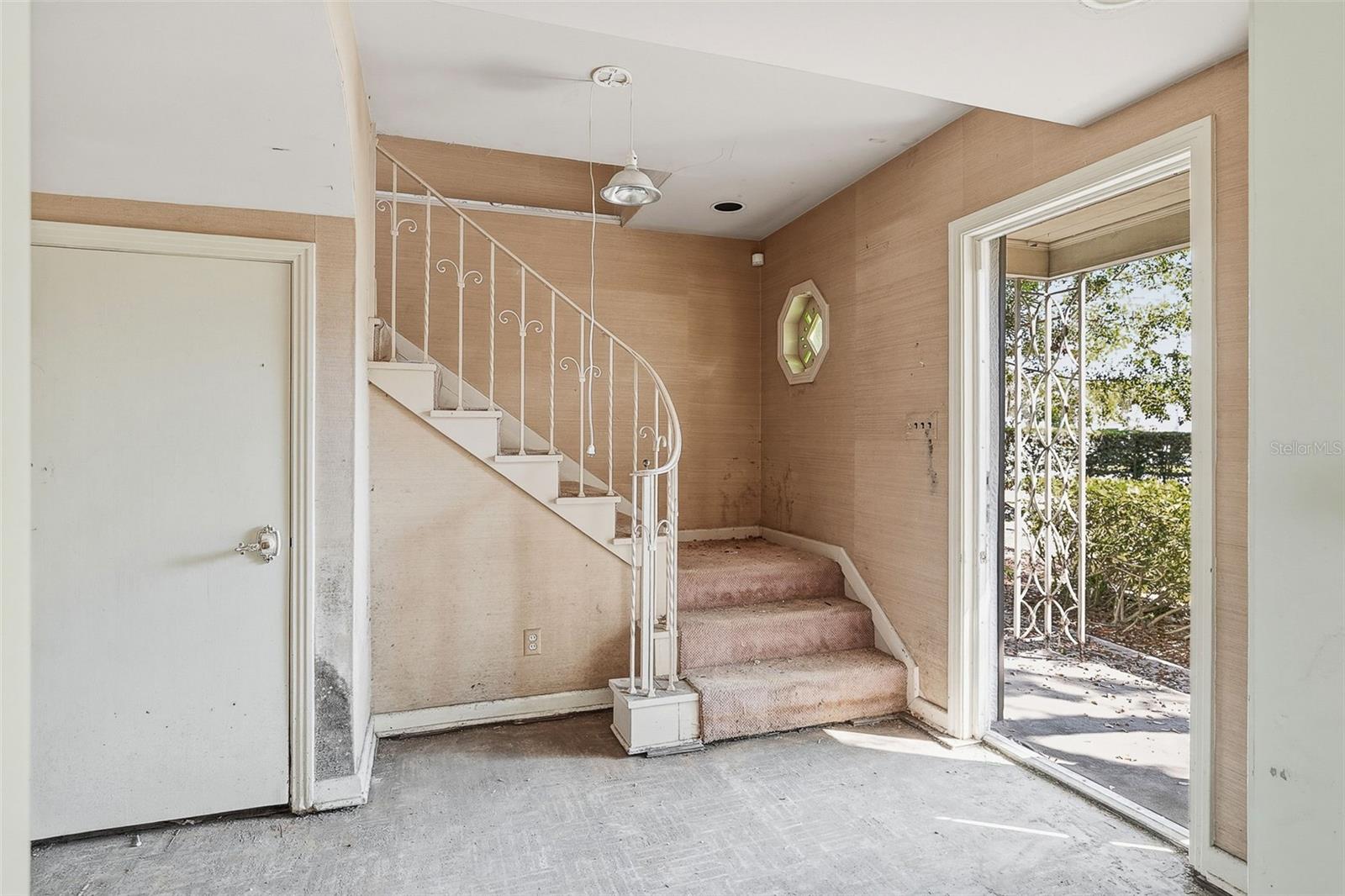 Image 11 of 22 For 5013 Bay Shore Road