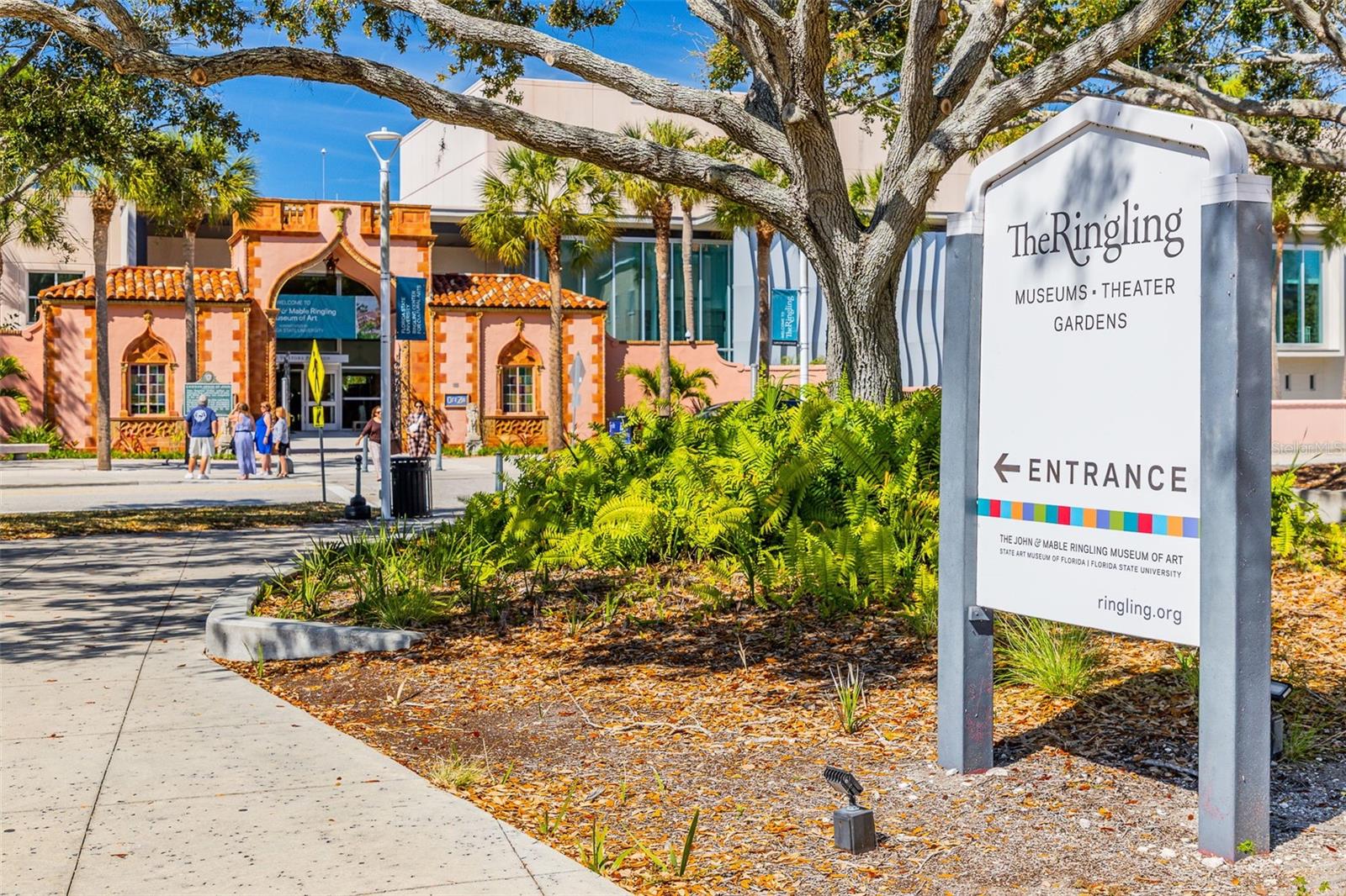 Image 12 of 22 For 5013 Bay Shore Road