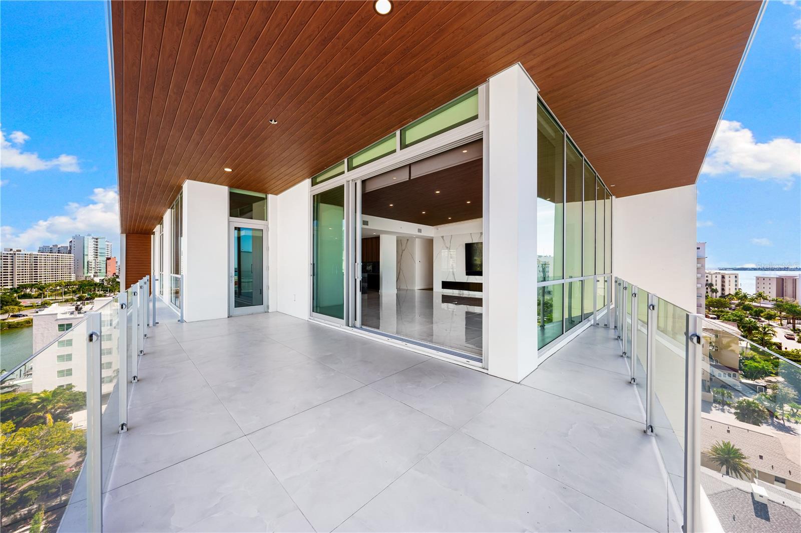 Image 45 of 73 For 111 Golden Gate Point 801ph