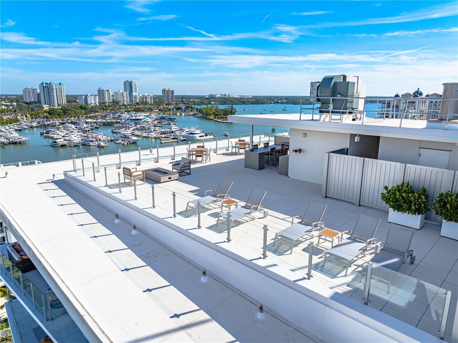 Image 6 of 73 For 111 Golden Gate Point 801ph