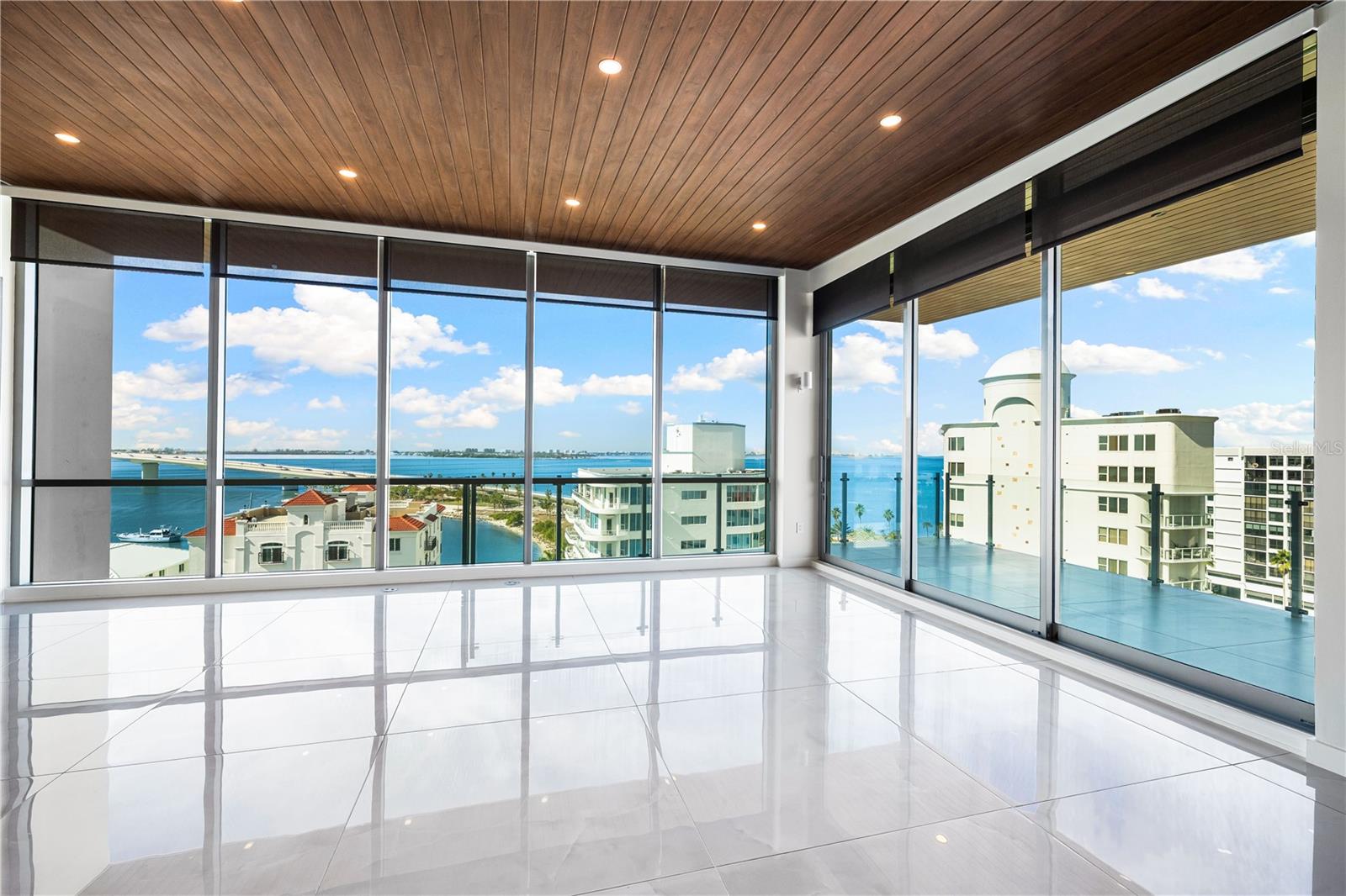 Image 9 of 73 For 111 Golden Gate Point 801ph