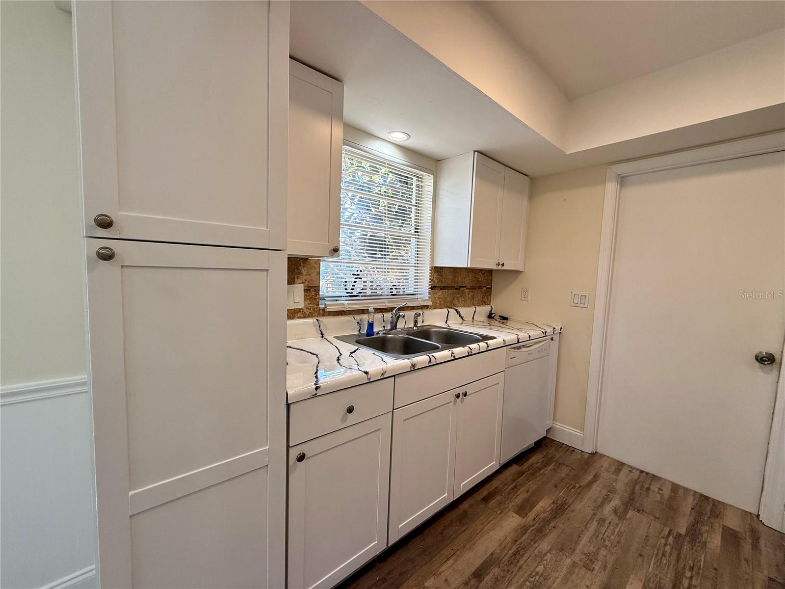 Image 10 of 27 For 4918 Gold Trees Way