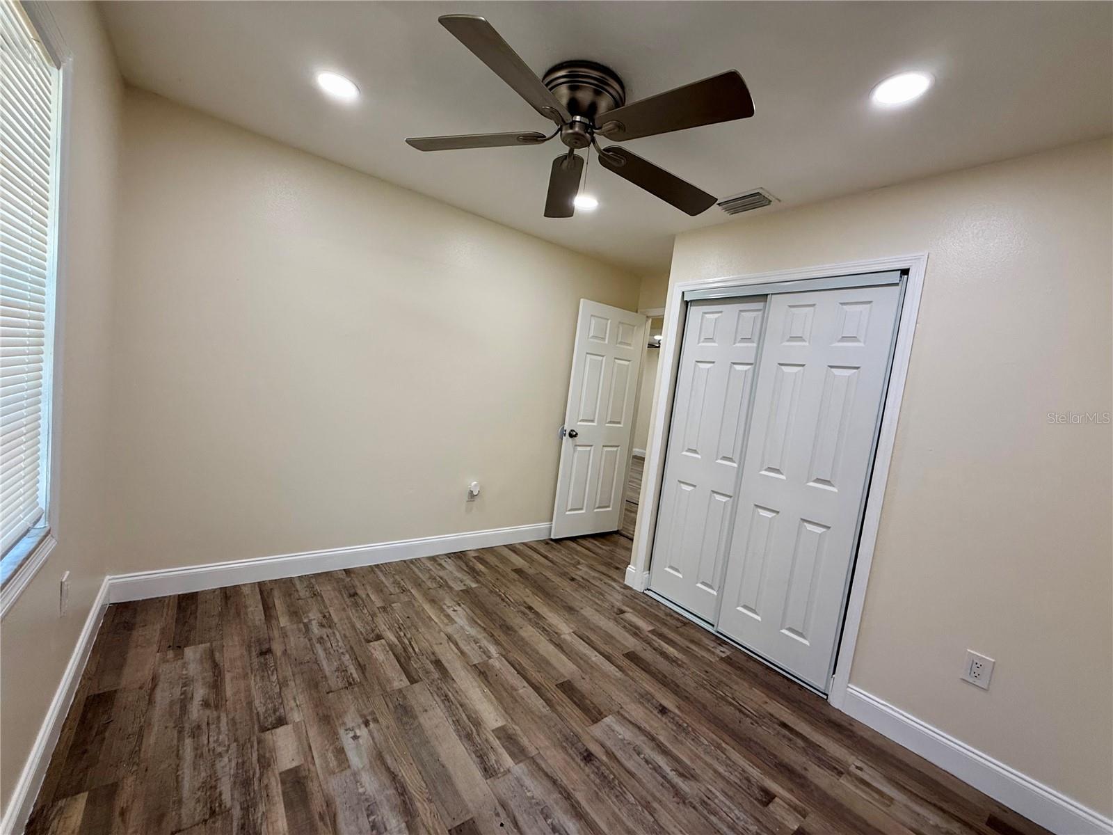 Image 16 of 27 For 4918 Gold Trees Way