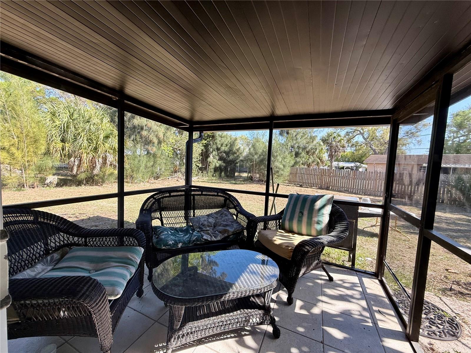 Image 22 of 27 For 4918 Gold Trees Way