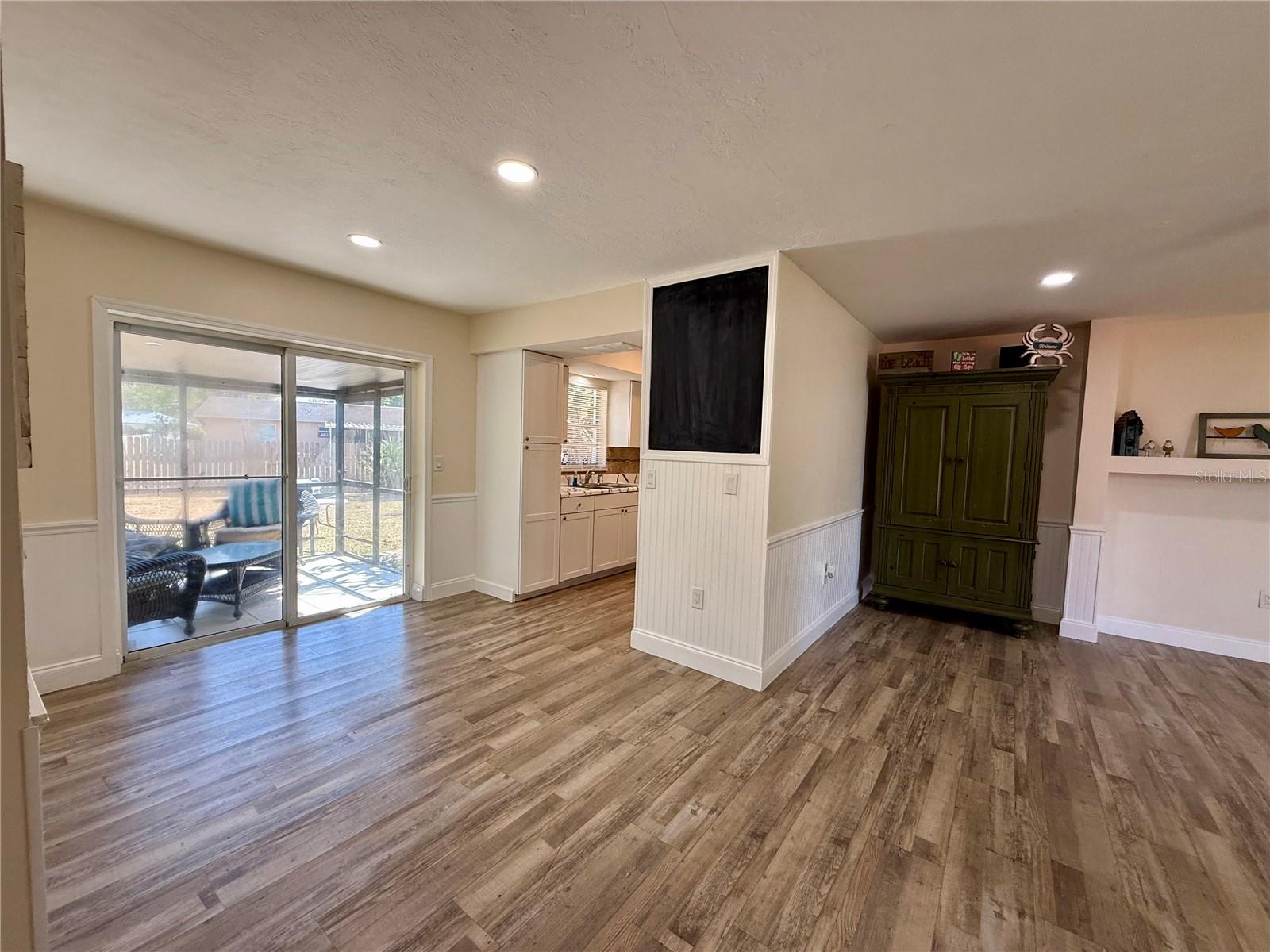 Image 6 of 27 For 4918 Gold Trees Way