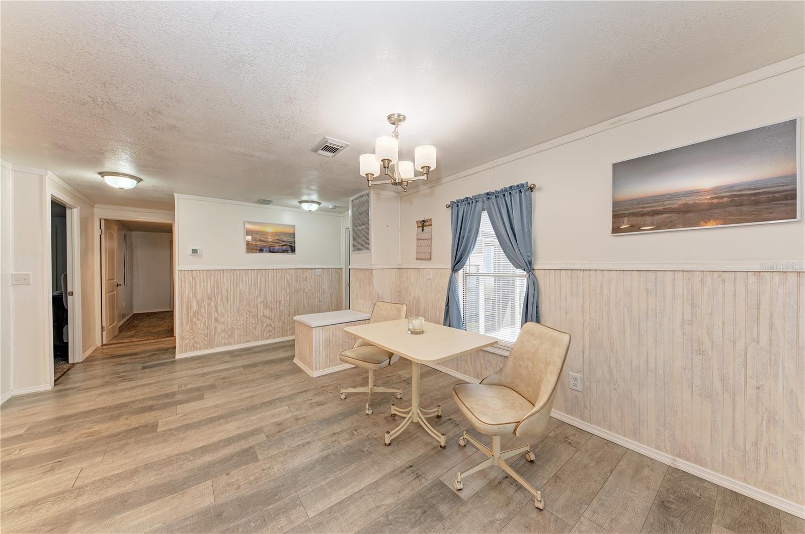 Image 17 of 56 For 2 Flora Vista Street