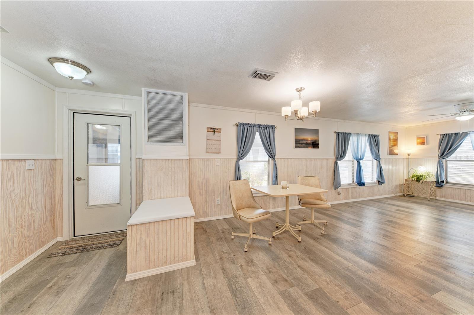 Image 18 of 56 For 2 Flora Vista Street