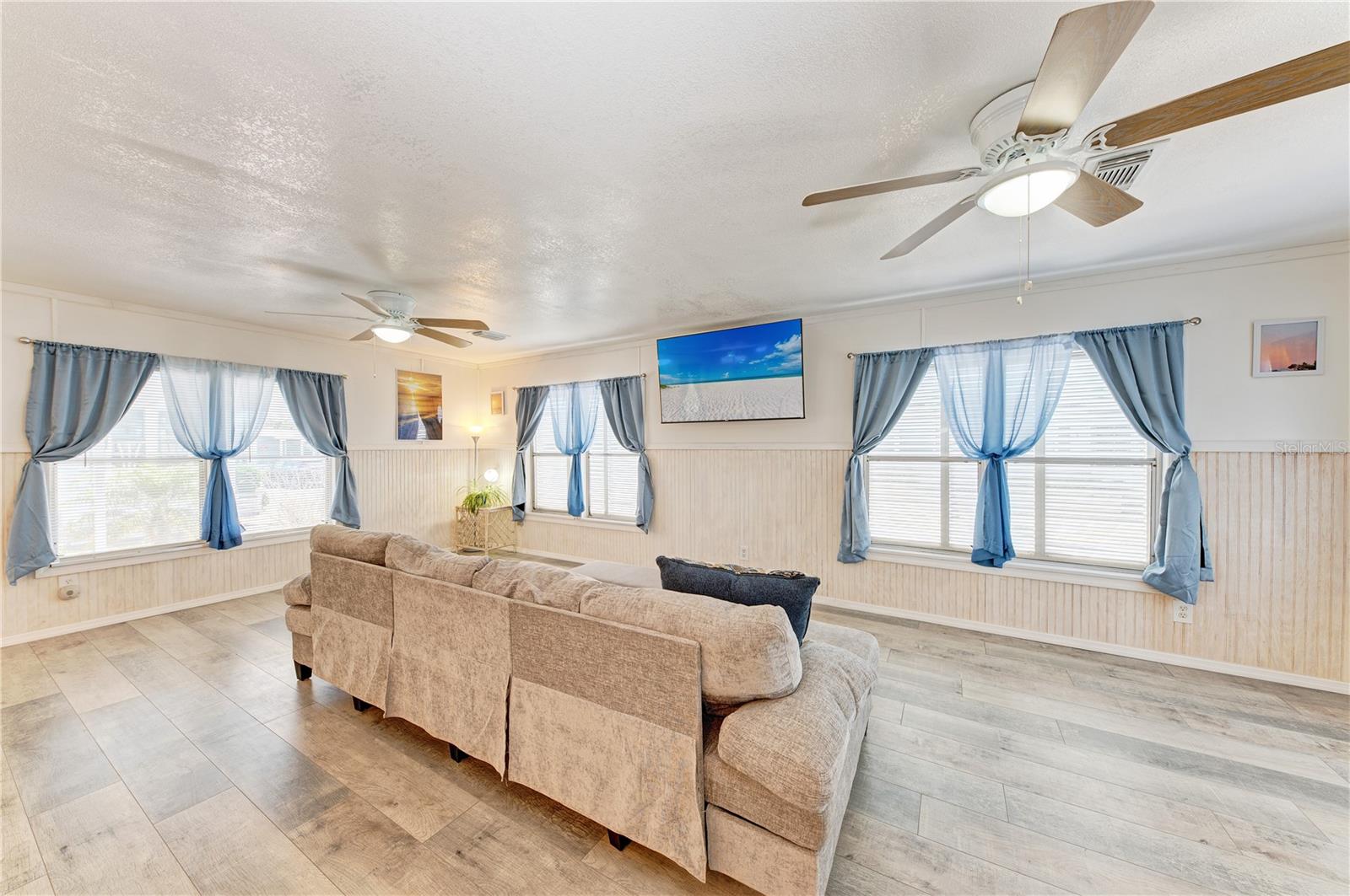 Image 8 of 56 For 2 Flora Vista Street