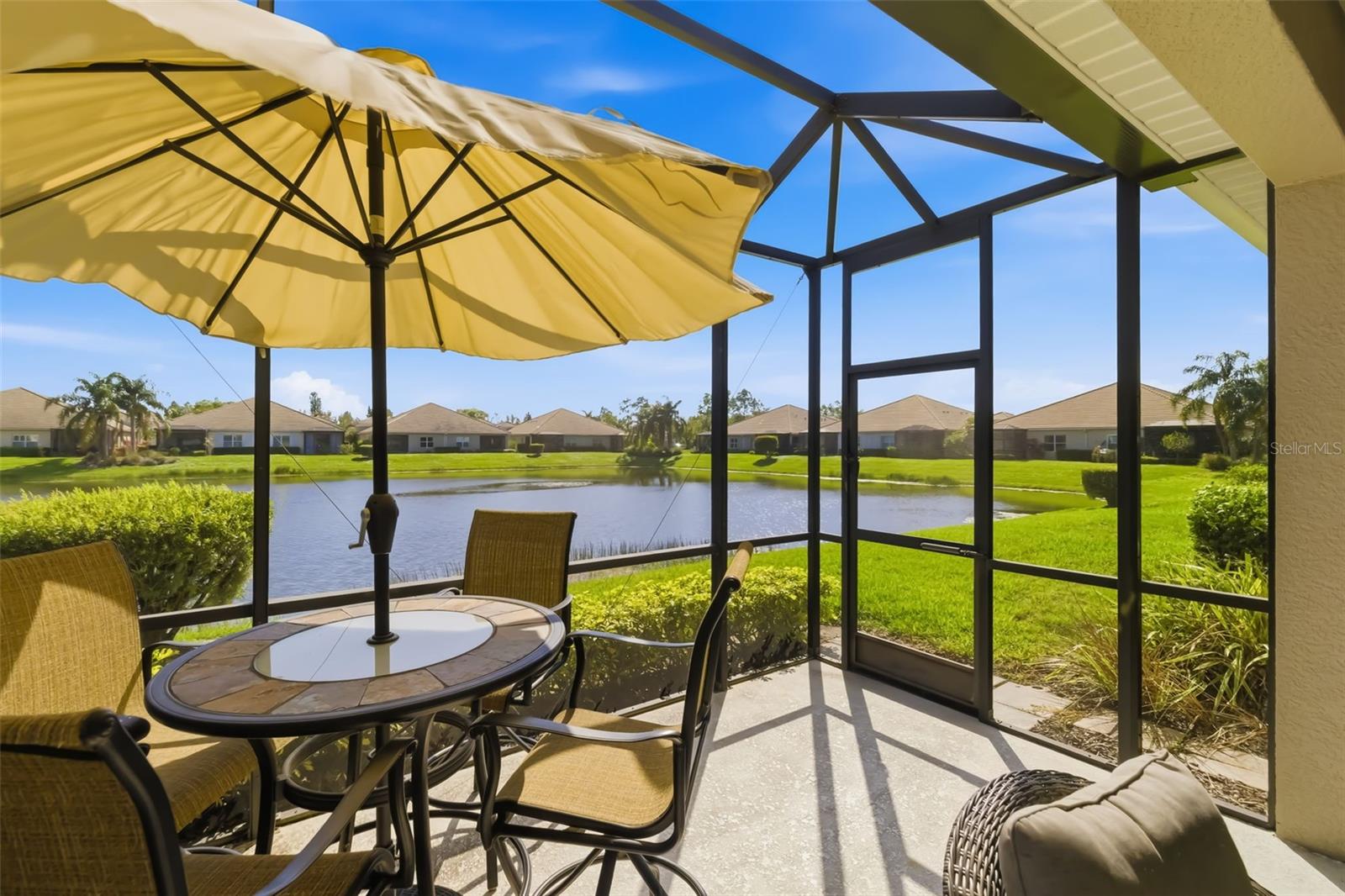 Image 26 of 74 For 5423 Fairfield Boulevard