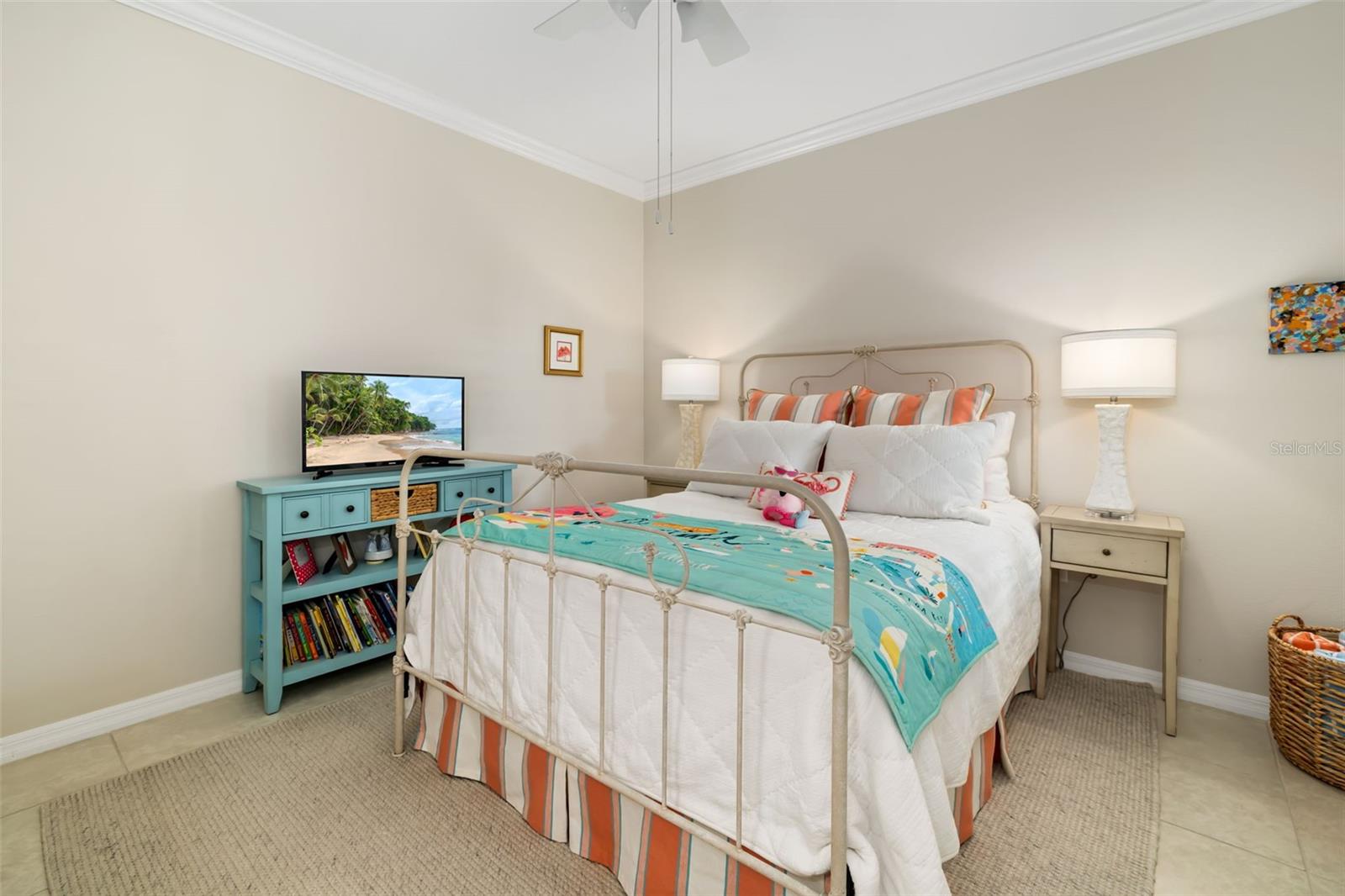 Image 34 of 74 For 5423 Fairfield Boulevard