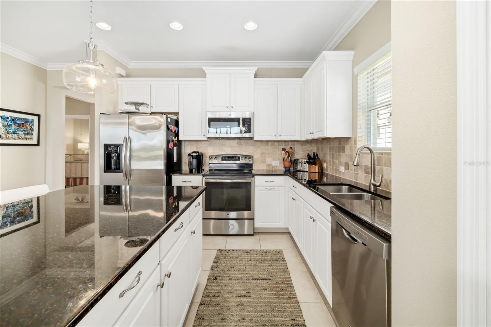 Image 41 of 74 For 5423 Fairfield Boulevard