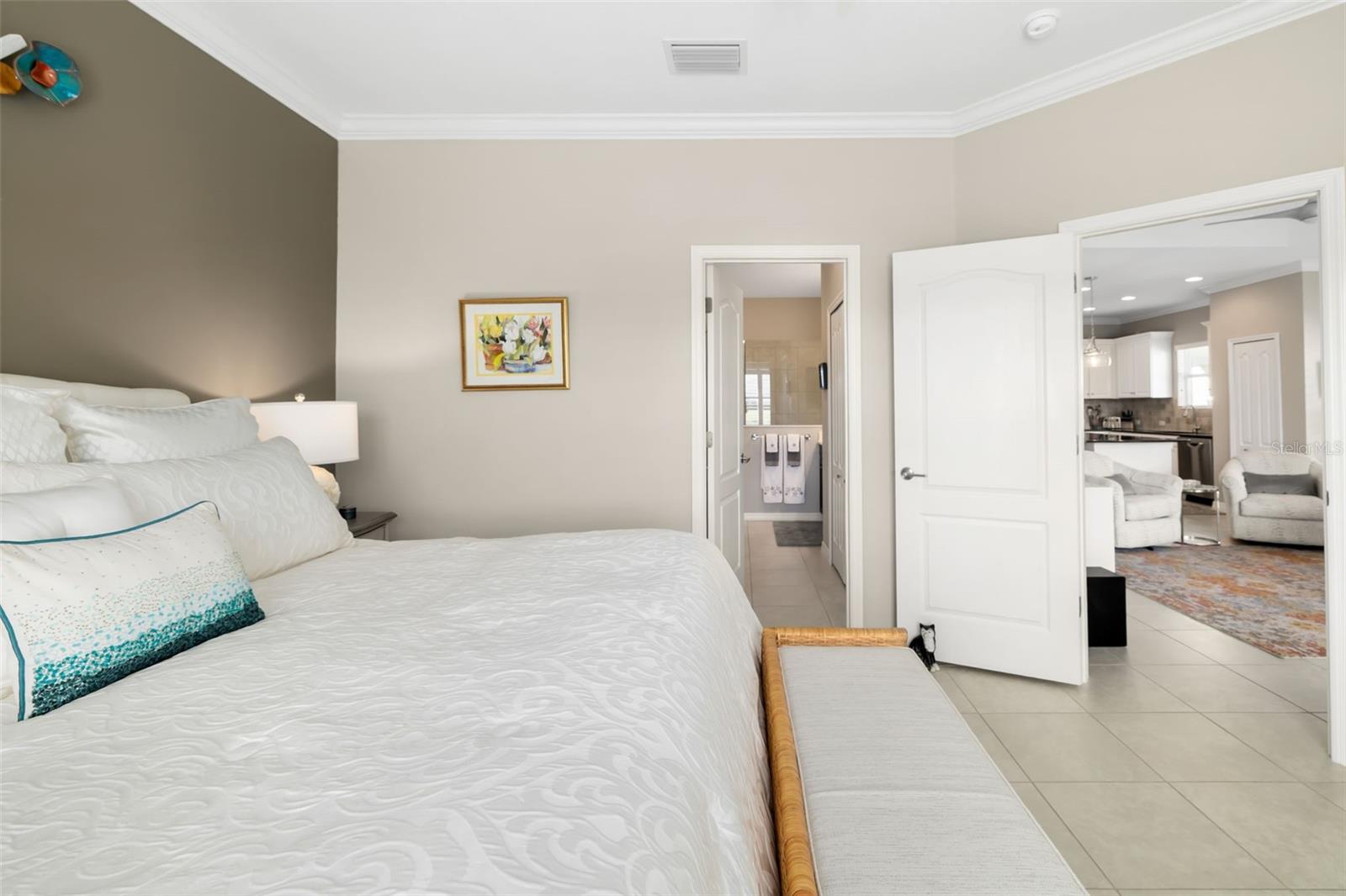 Image 53 of 74 For 5423 Fairfield Boulevard