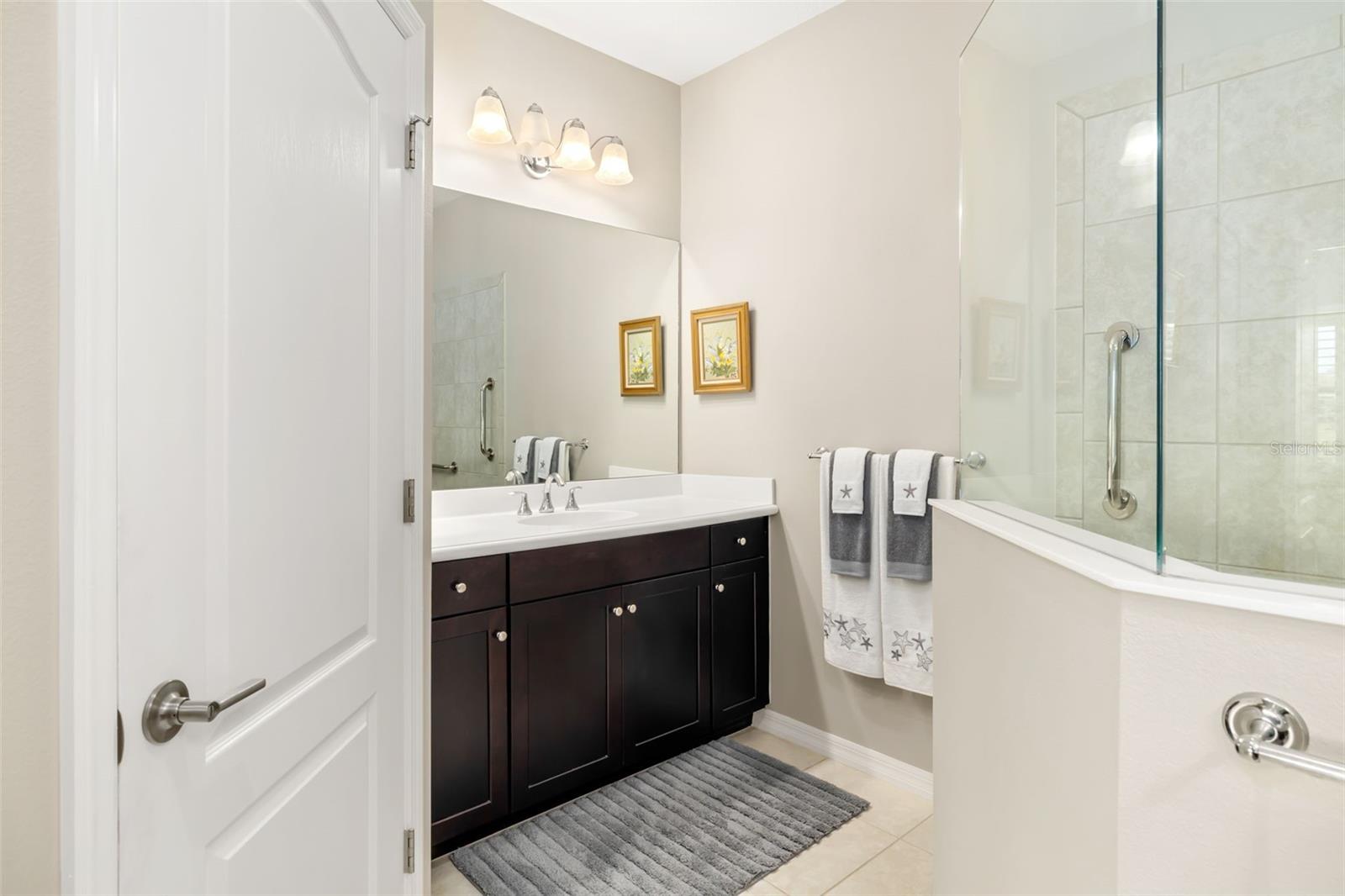 Image 55 of 74 For 5423 Fairfield Boulevard