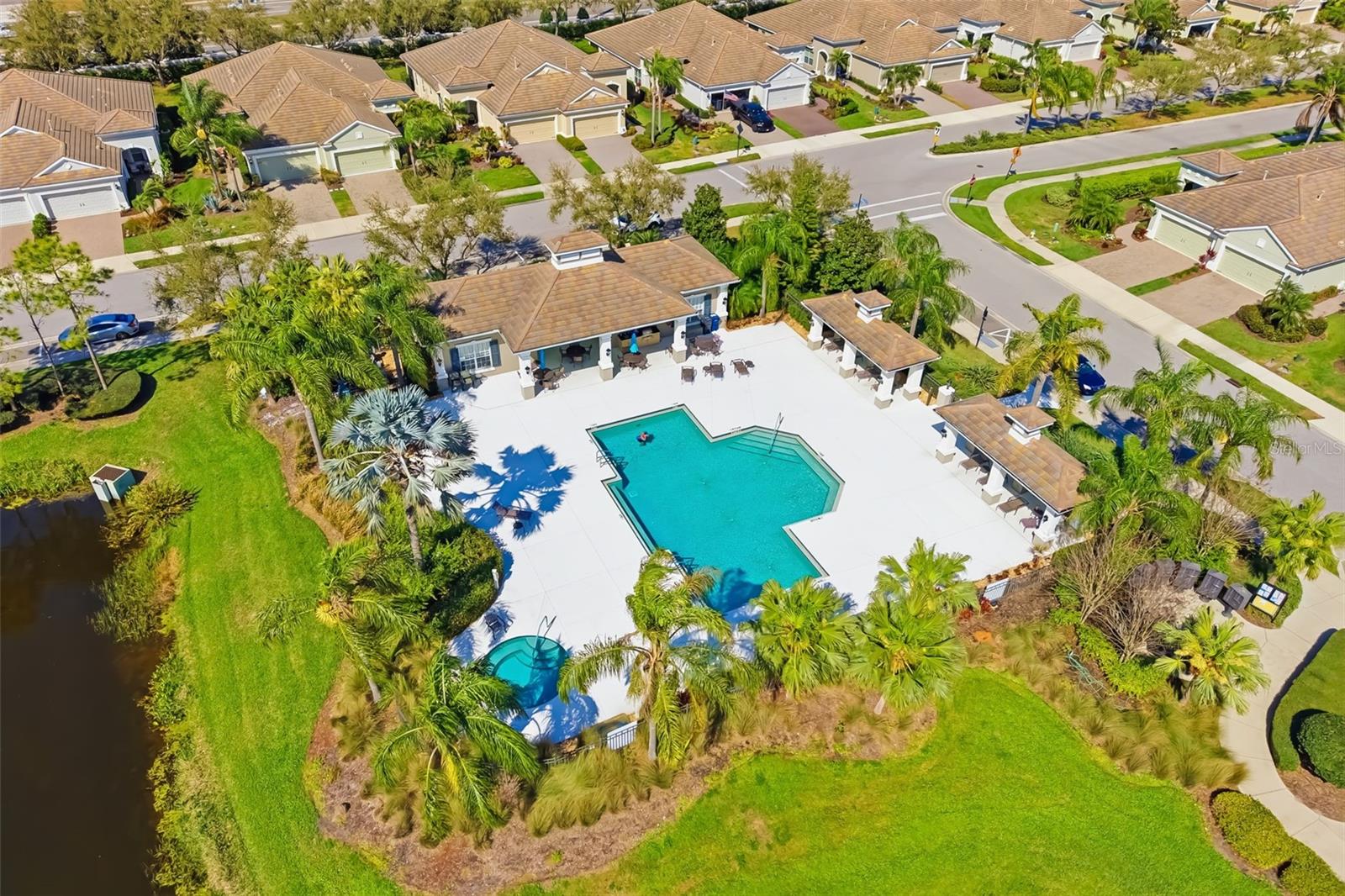 Image 61 of 74 For 5423 Fairfield Boulevard