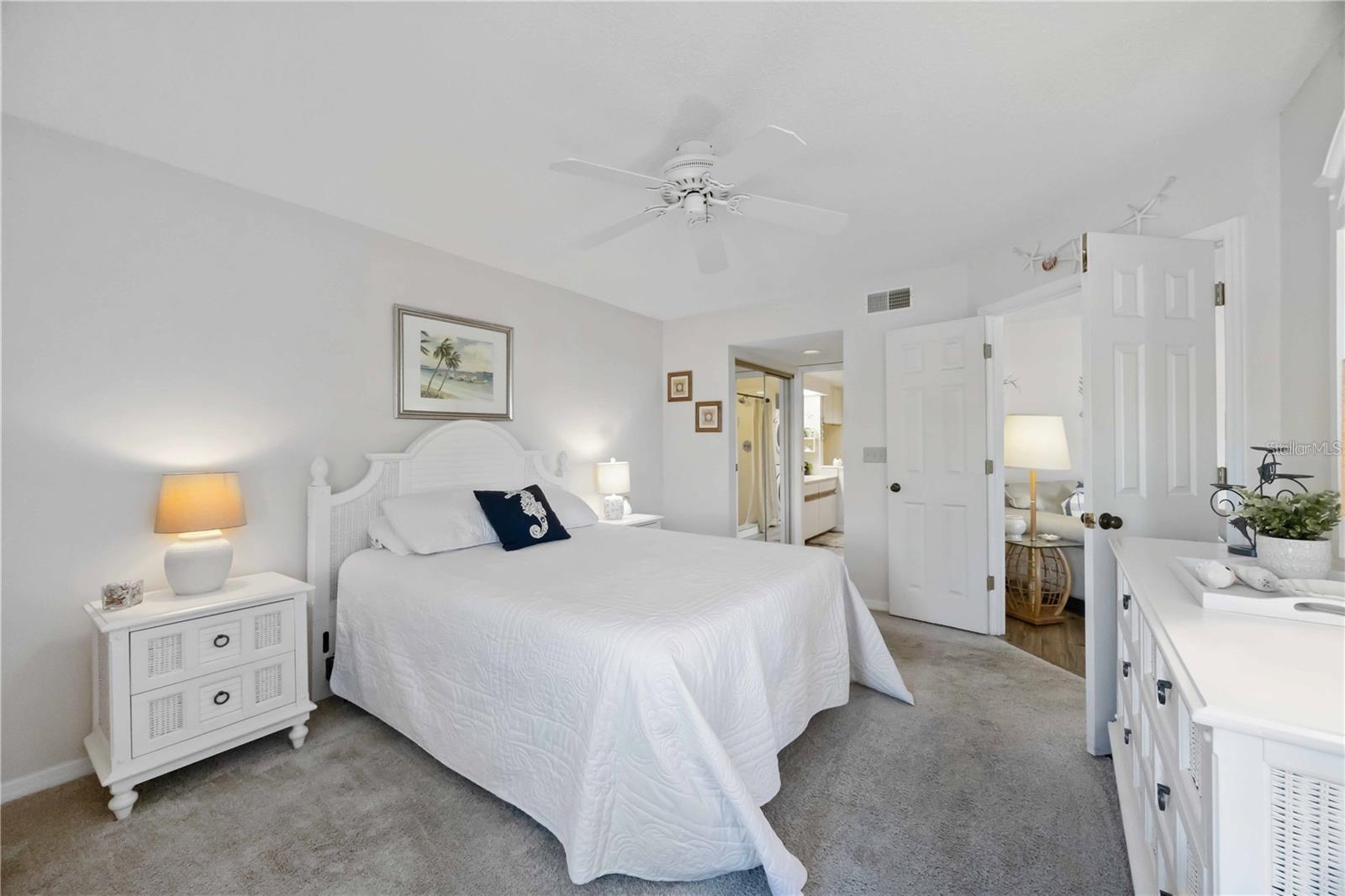 Image 11 of 39 For 433 Cerromar Lane 440