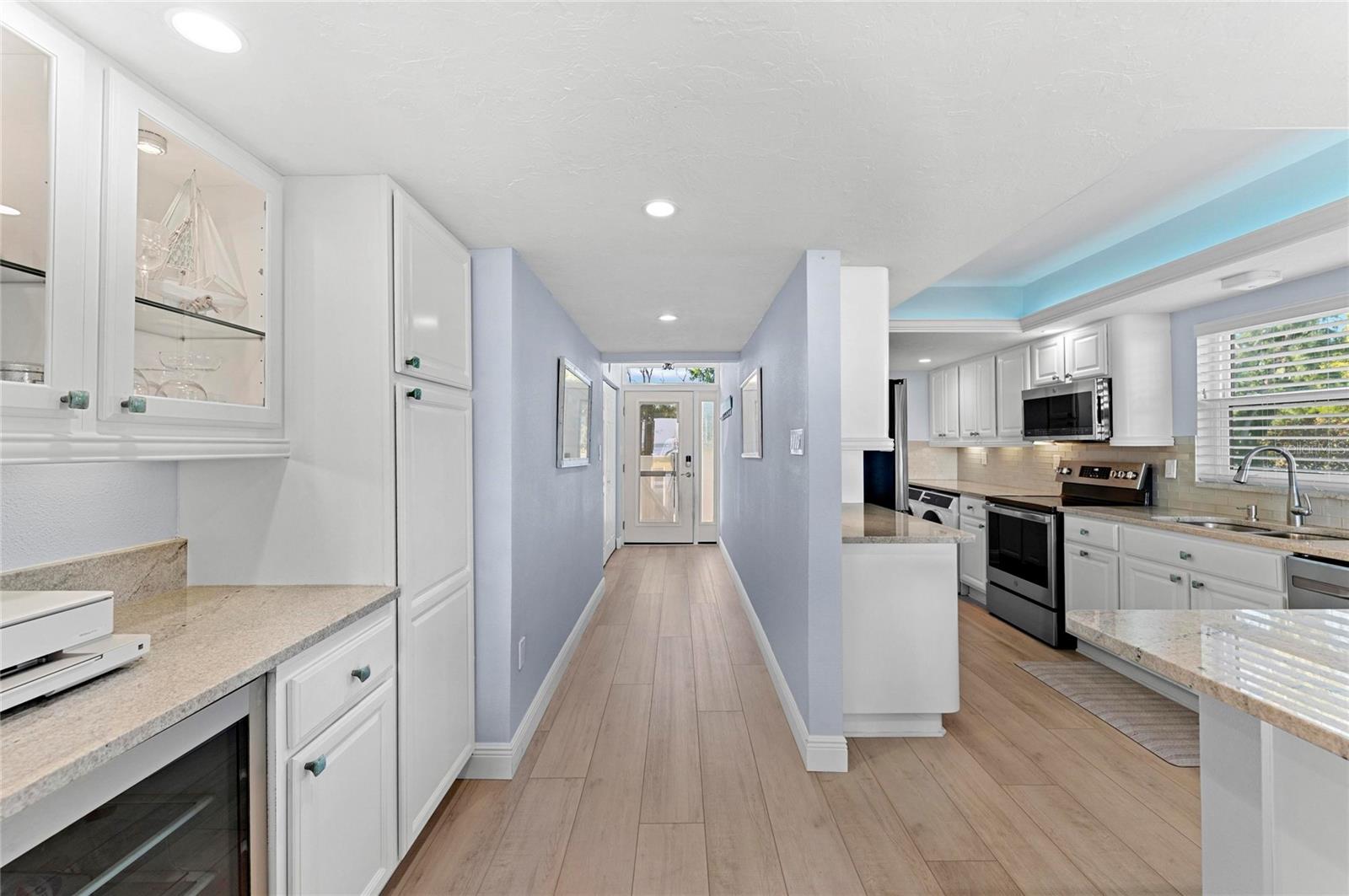 Image 14 of 58 For 600 Manatee Avenue 106