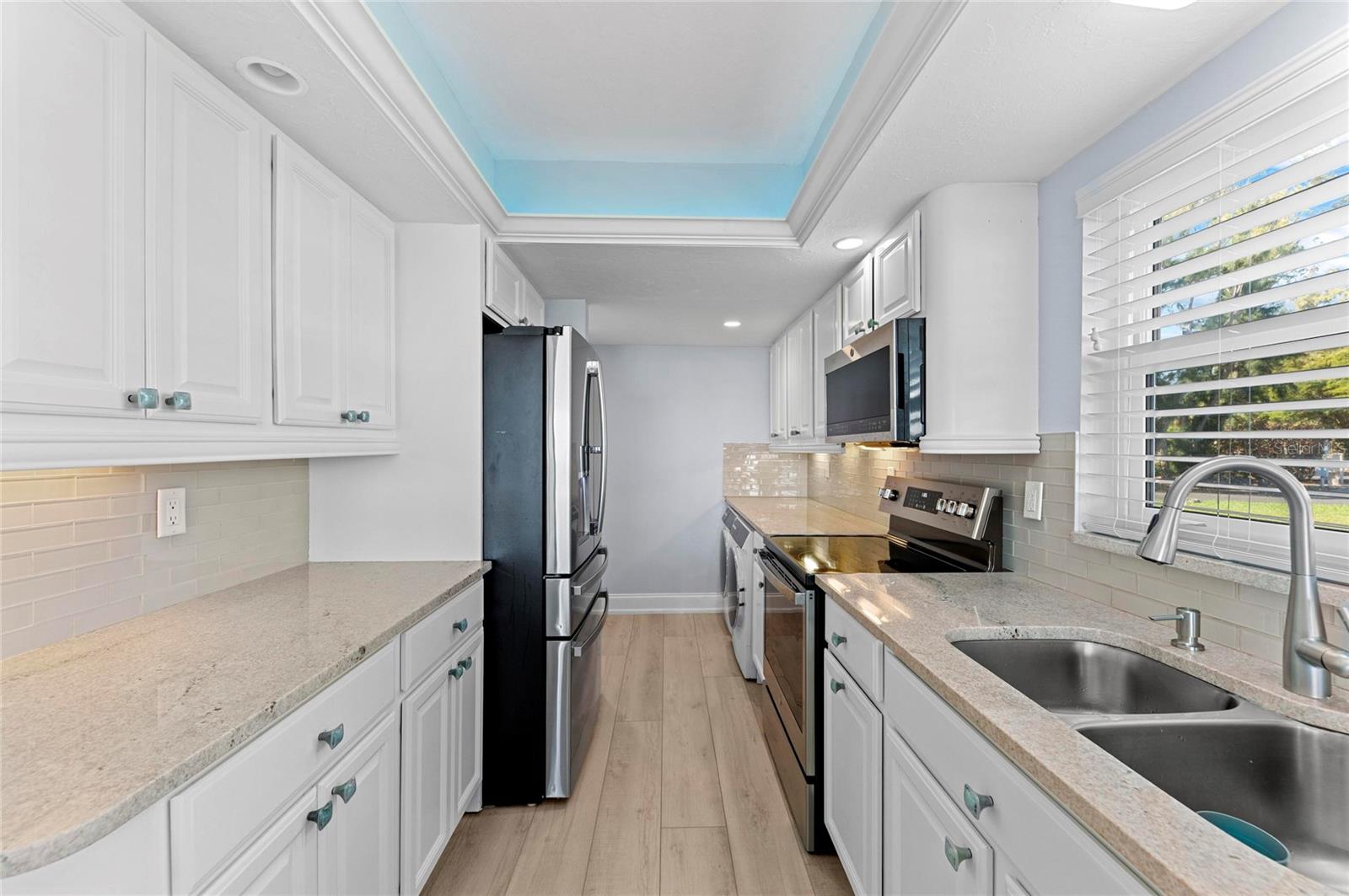 Image 15 of 58 For 600 Manatee Avenue 106