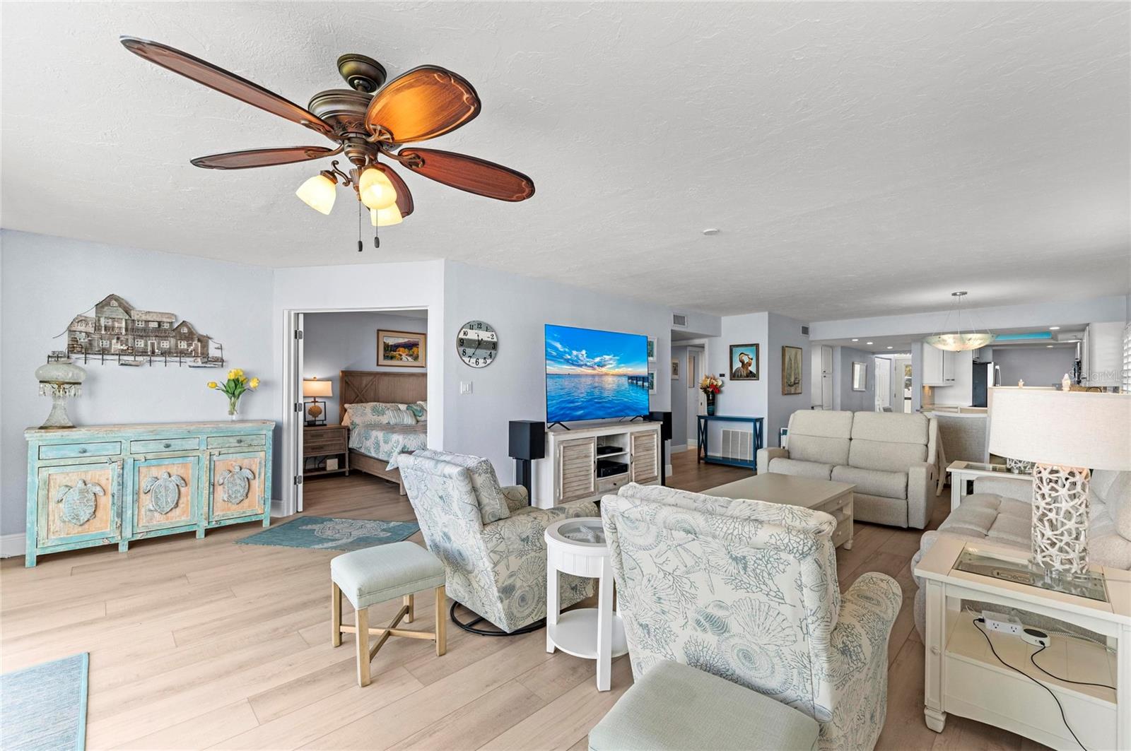 Image 29 of 58 For 600 Manatee Avenue 106