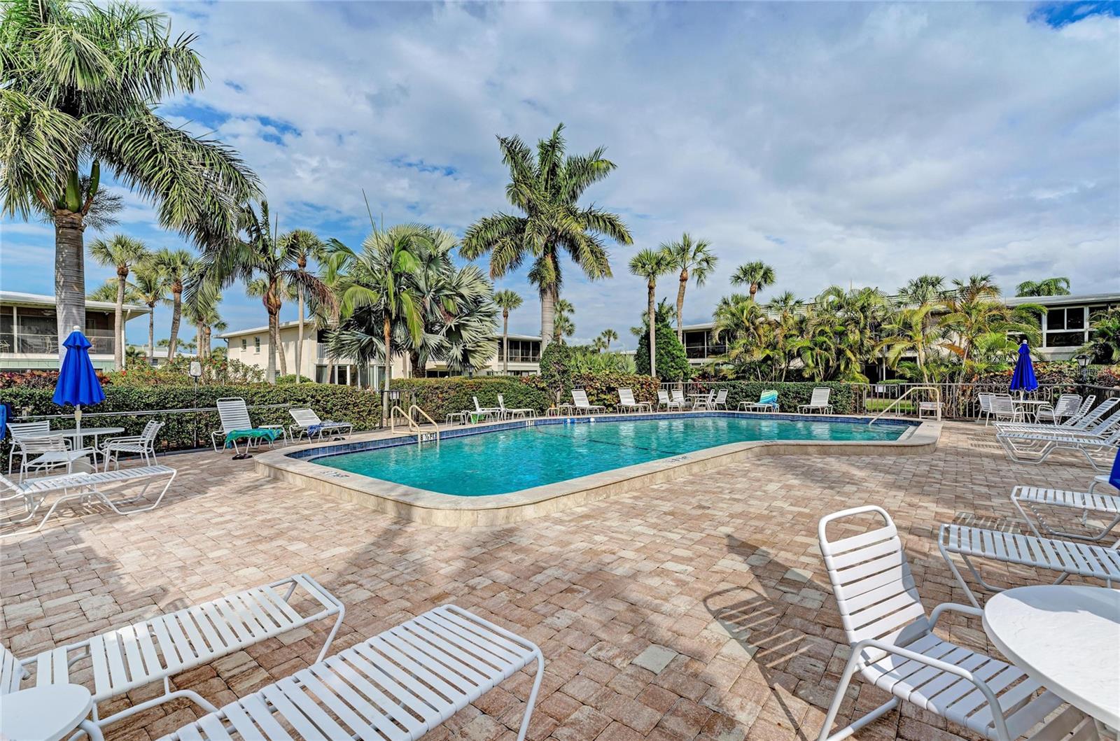 Image 53 of 58 For 600 Manatee Avenue 106