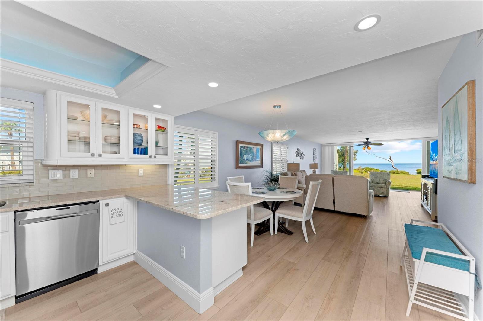 Image 6 of 58 For 600 Manatee Avenue 106