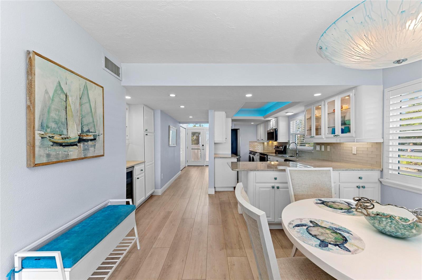 Image 8 of 58 For 600 Manatee Avenue 106