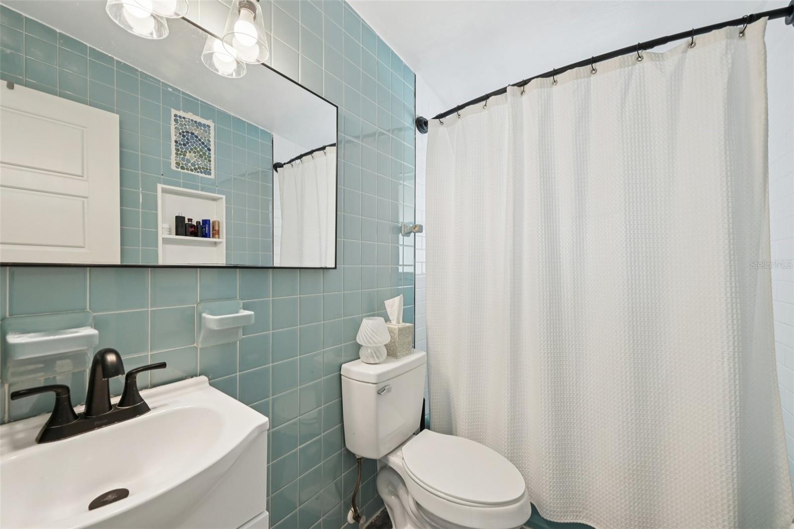 Image 12 of 18 For 2416 Emory Avenue